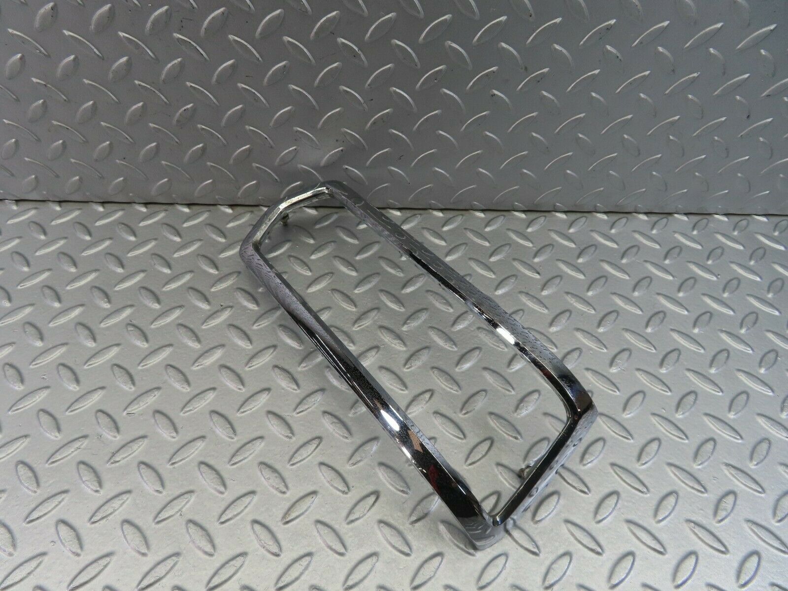 8841 Mercedes-Benz W108 Tail Light Chrome Frame Right 1088260259