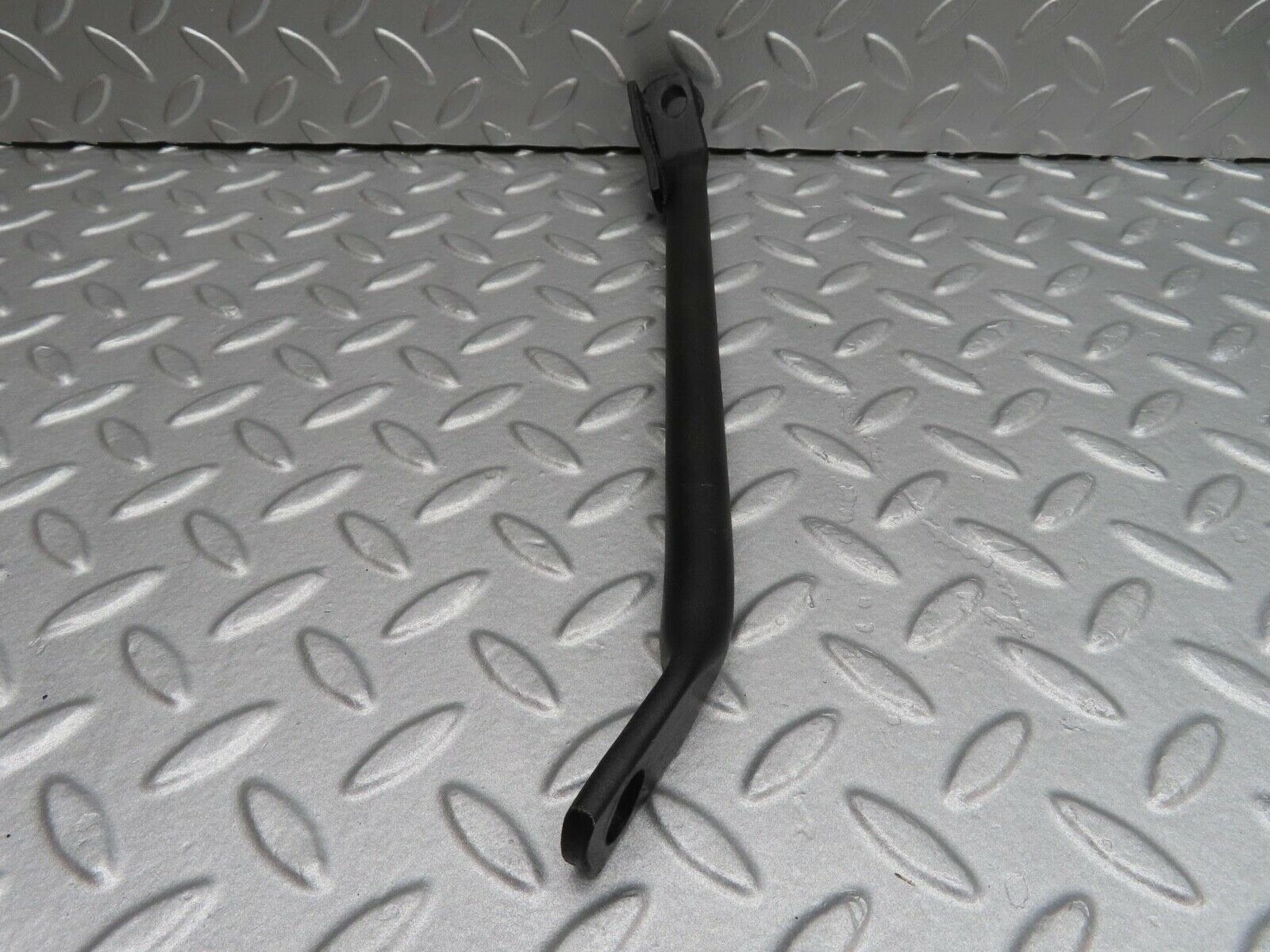 15977 Mercedes-Benz W123 280E Air Condition Compressor Holder