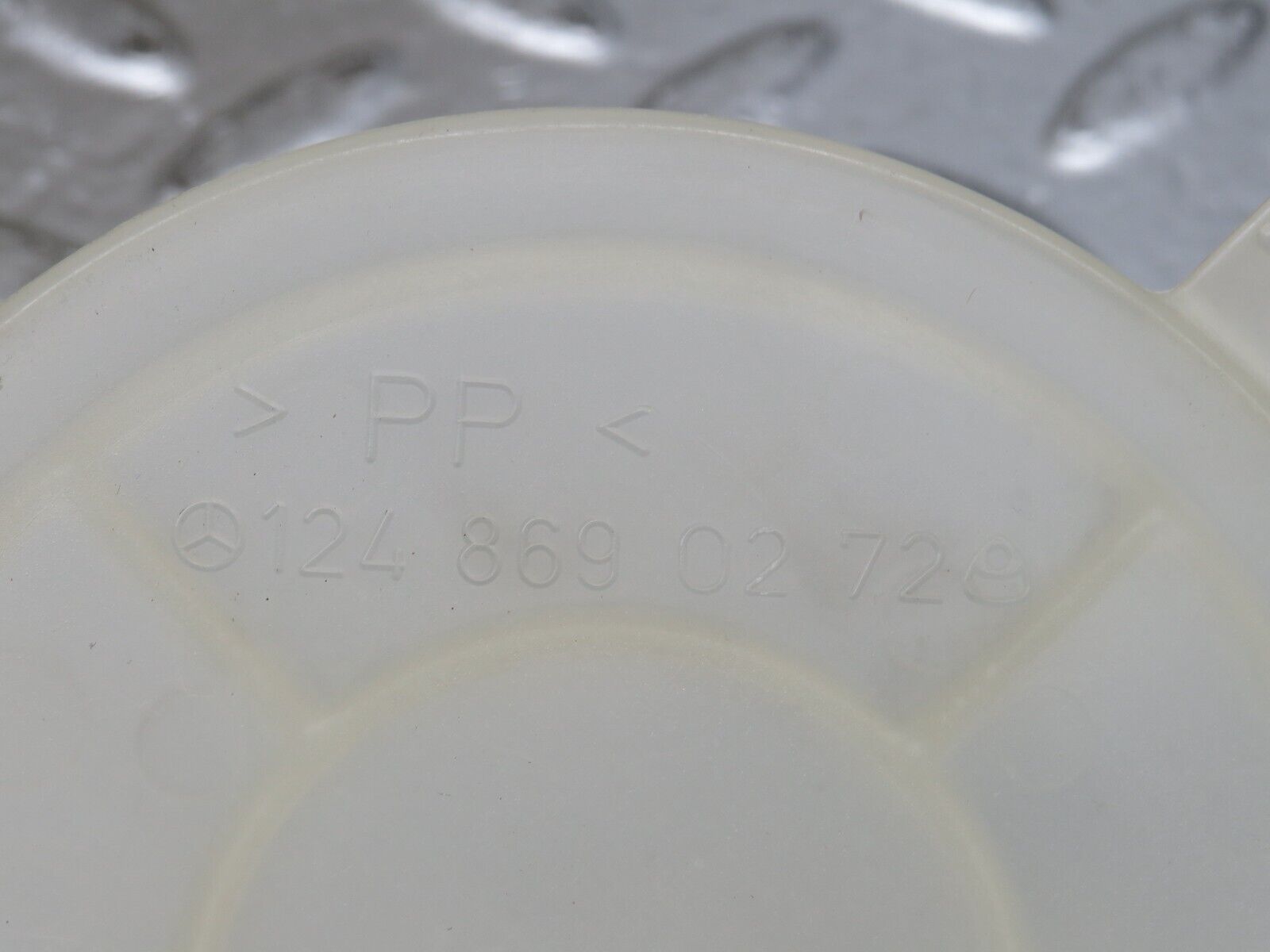 31185 Mercedes-Benz S124 220TE Windscreen Washer Fluid Reservoir 1248691020