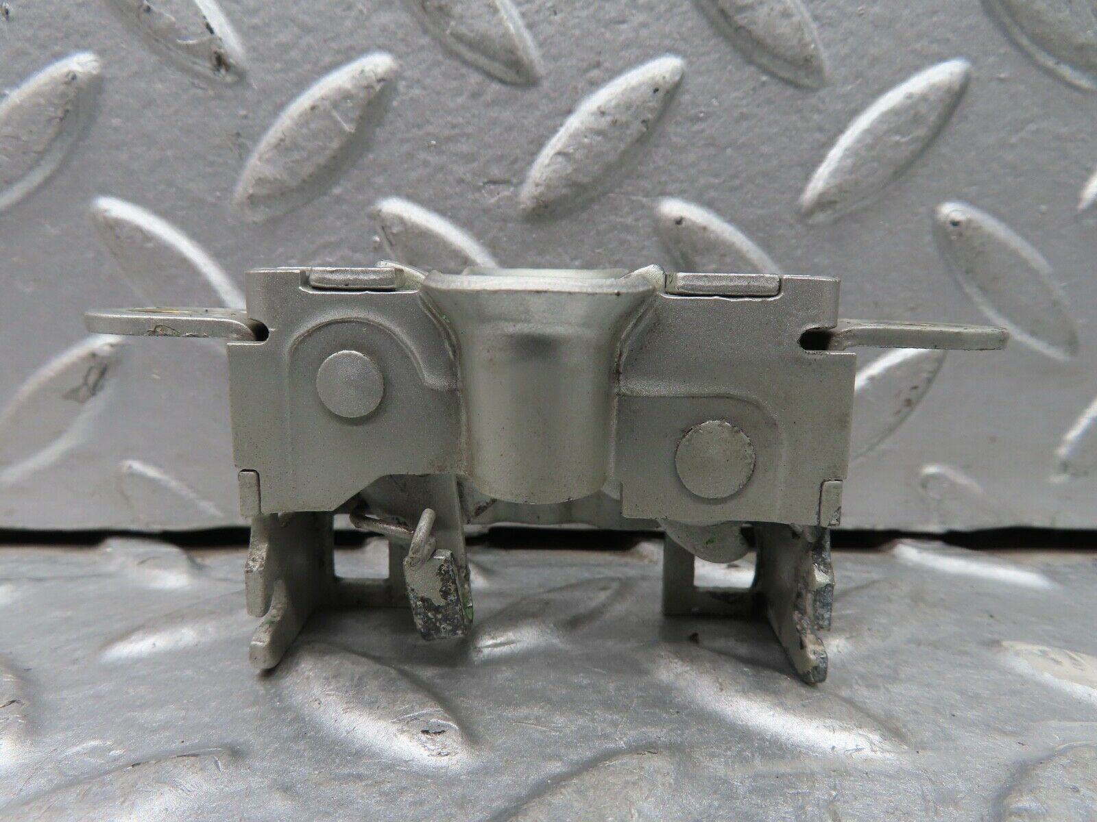 19336 Mercedes-Benz C140 CL420 Coupe Bonnet Lock Pair 2028800160