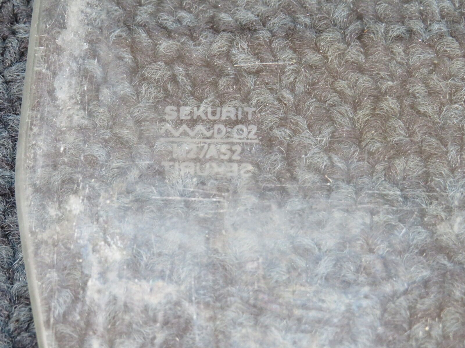 35791 Mercedes-Benz W108 Rear Right Door Window Glass