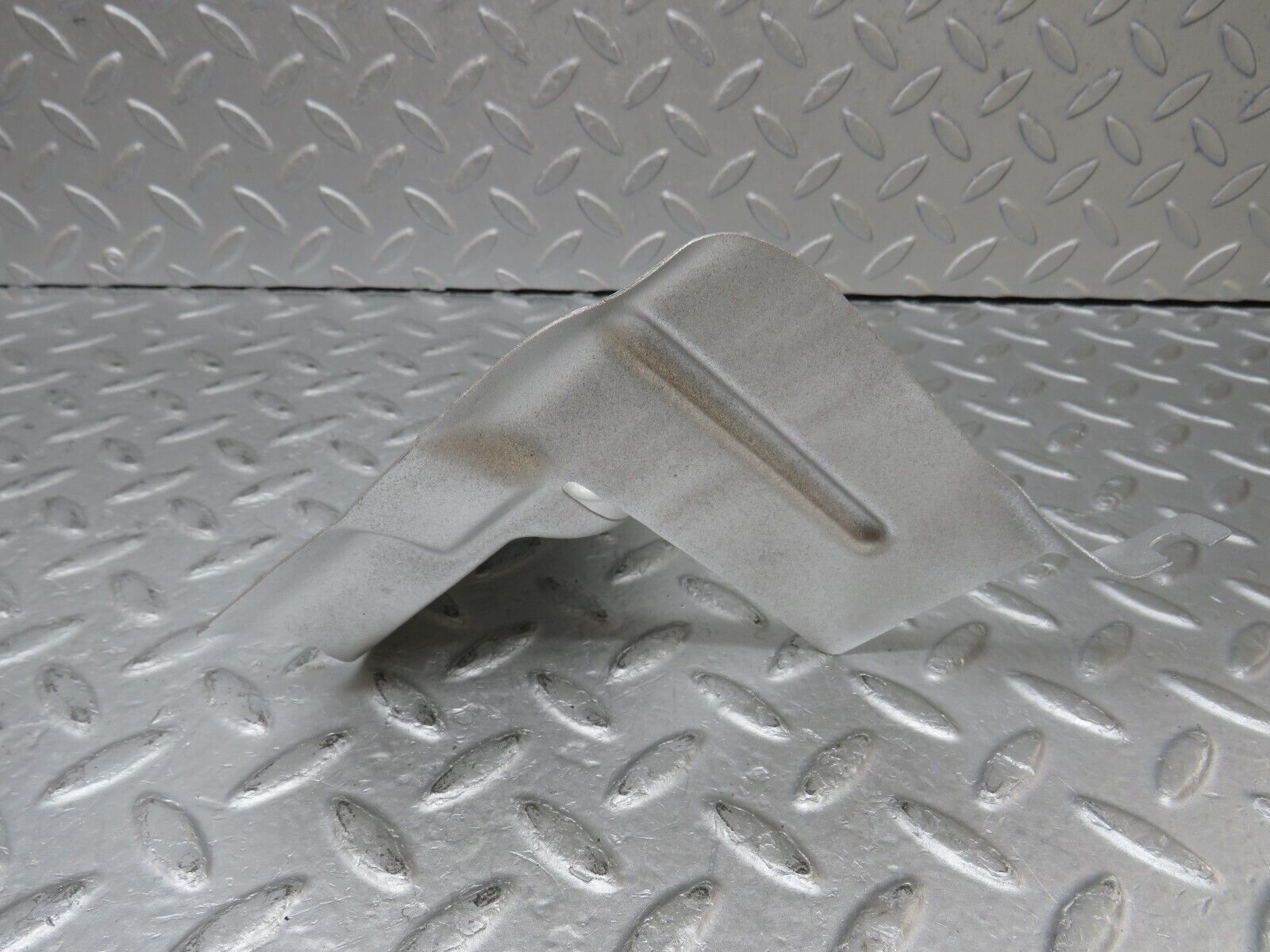 36171 Mercedes-Benz W126 420SE Exhaust Heat Shield