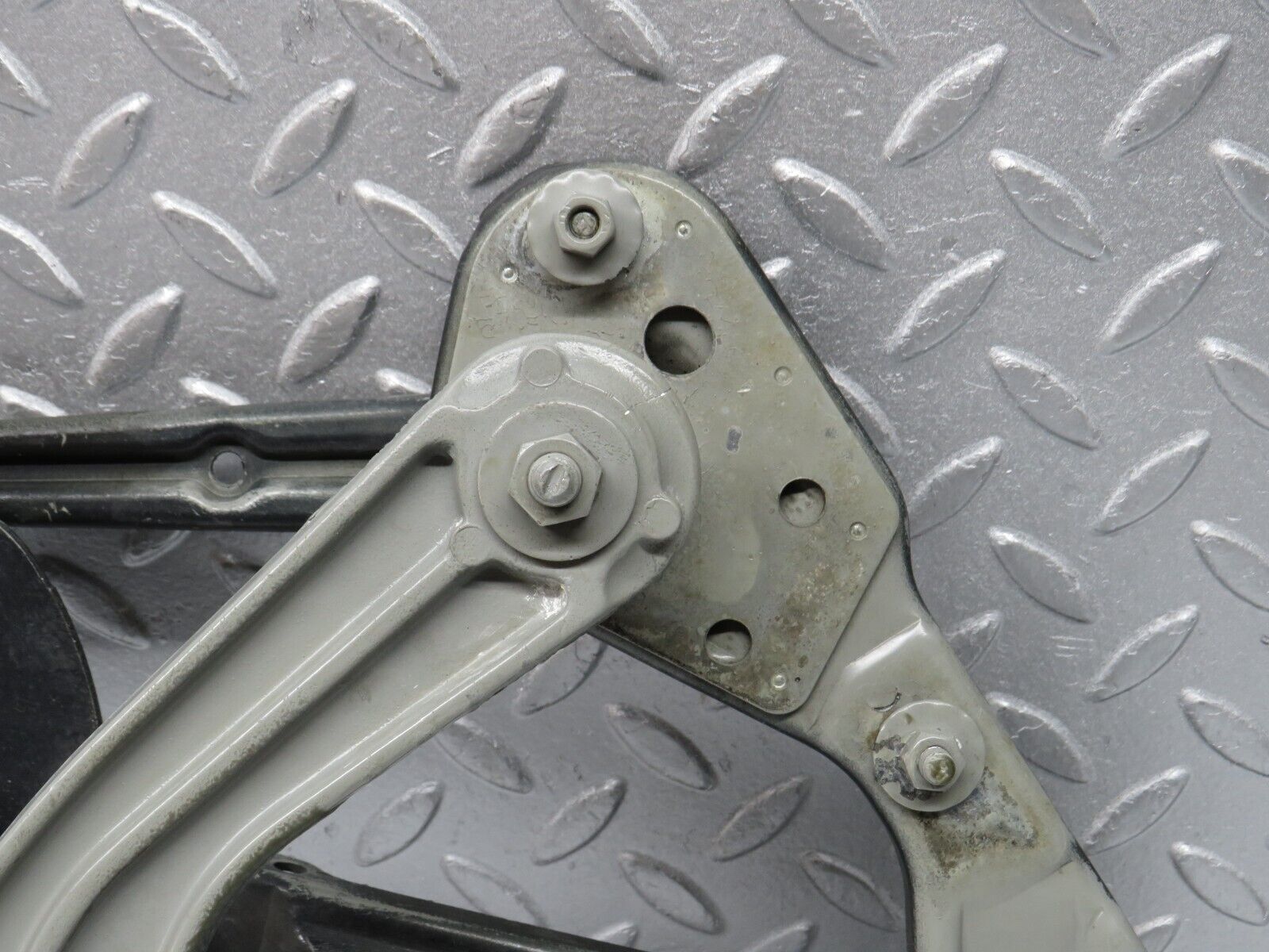 38041 Mercedes-Benz A124 320E Cabriolet Bonnet Hinge Left Side 1298870174