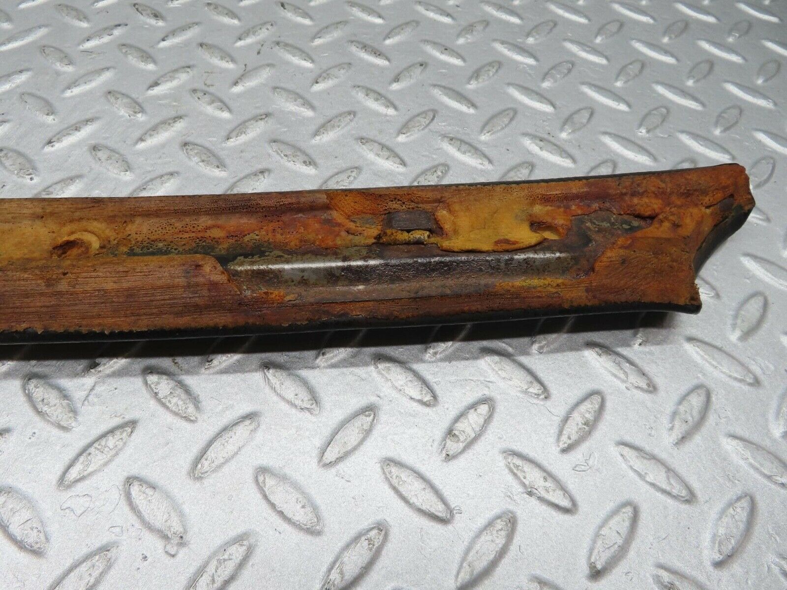 12248 Mercedes-Benz W108 280SE 3.5 A Pillar Trim Cover Right Black