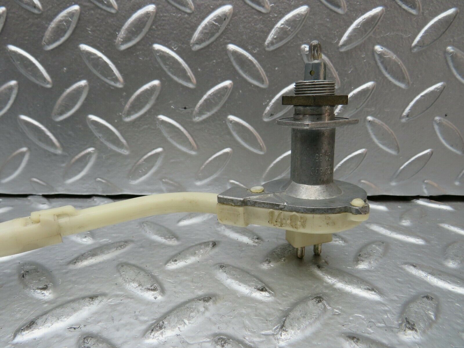 22970 Mercedes-Benz C123 230CE Coupe Heater Regulator 1238300385