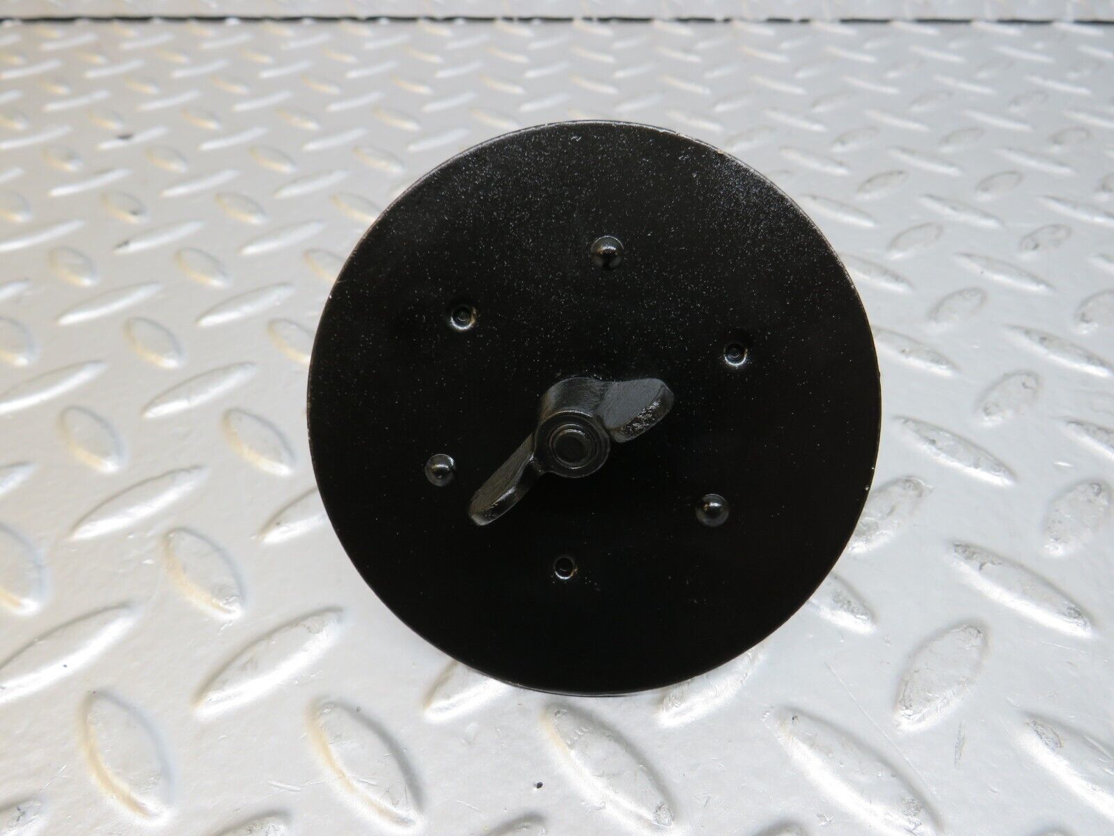 25429 Mercedes-Benz W123 200 Spare Wheel Holder