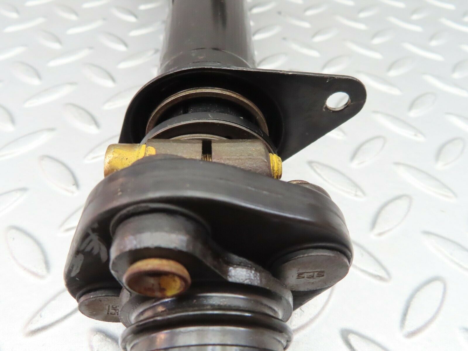 6728 Mercedes-Benz S124 E220 Wagon Steering Column