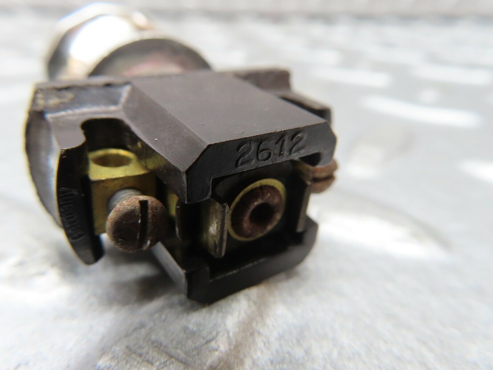 18981 Mercedes-Benz W121 190b Ponton Bakelite Switch 2612