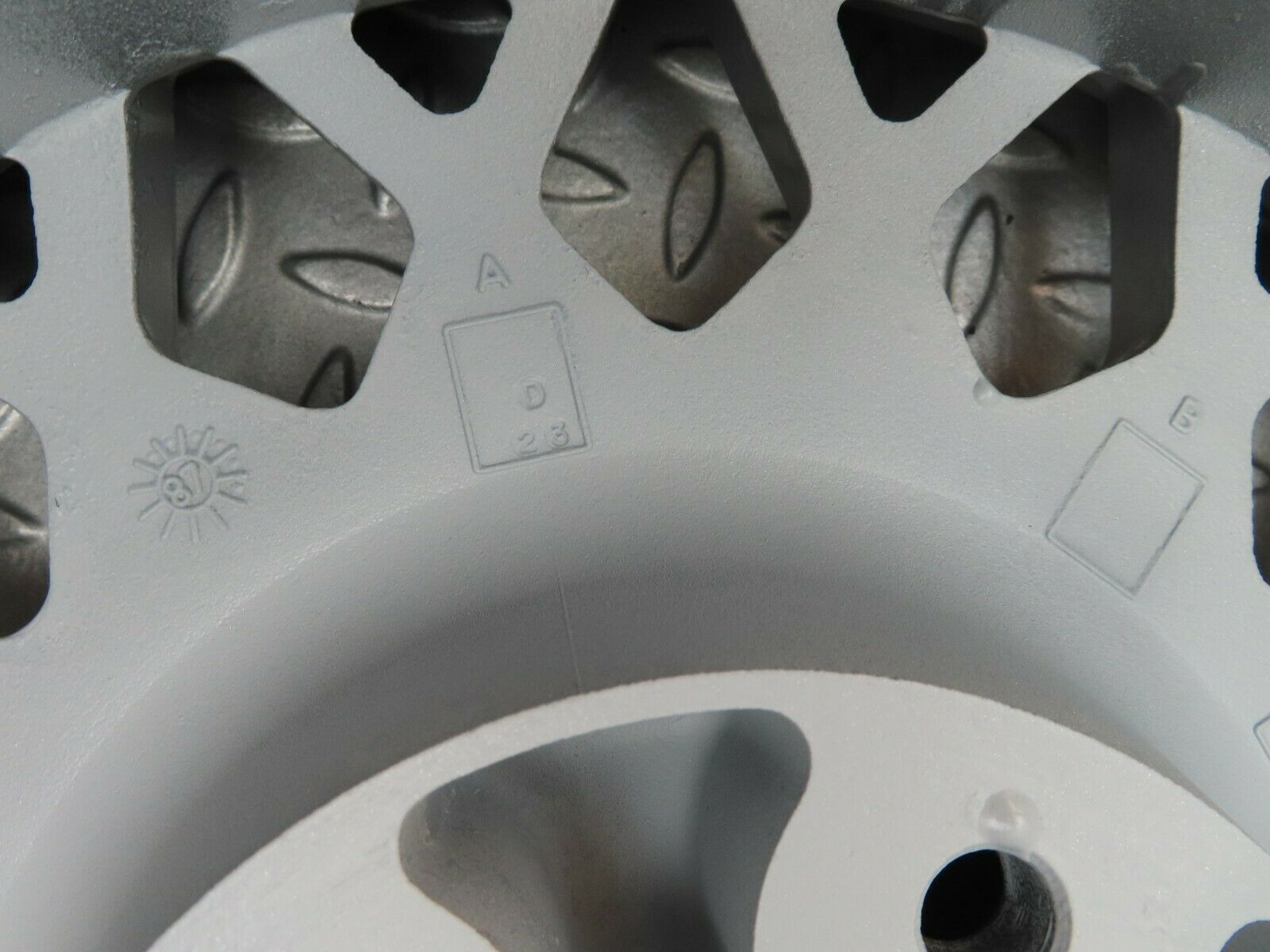 3861 Mercedes-Benz Alloy Wheel Fondmetal 7Jx15H2 ET23