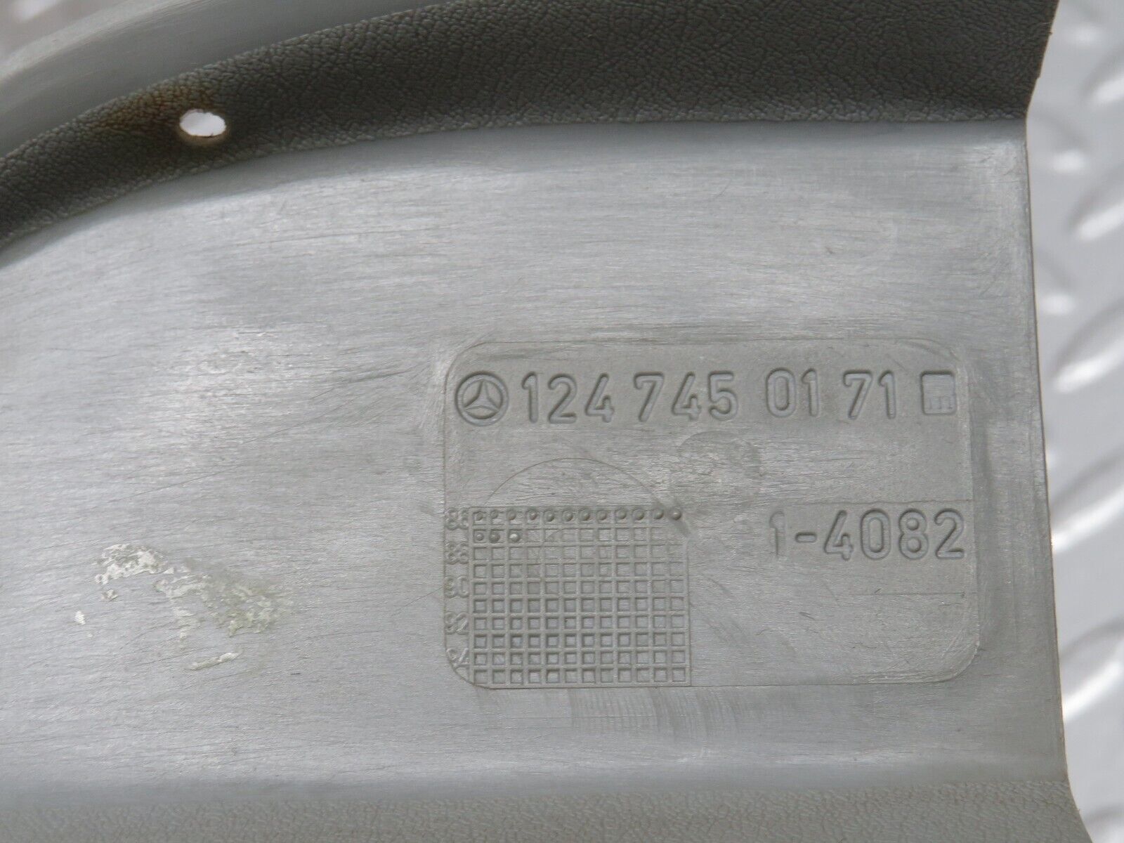 32504 Mercedes-Benz S124 300TE Inner Tailgate Cover Trim Pair Grey 1247450271