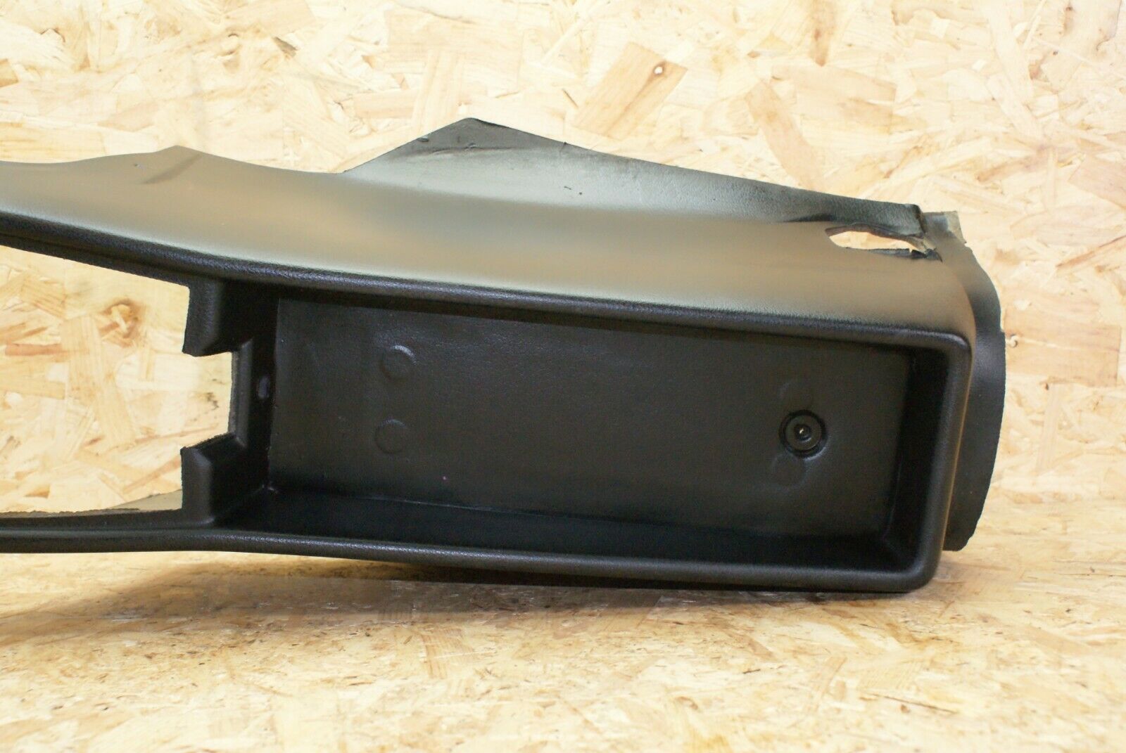 2347 Mercedes-Benz W123 280E Centre Console Black