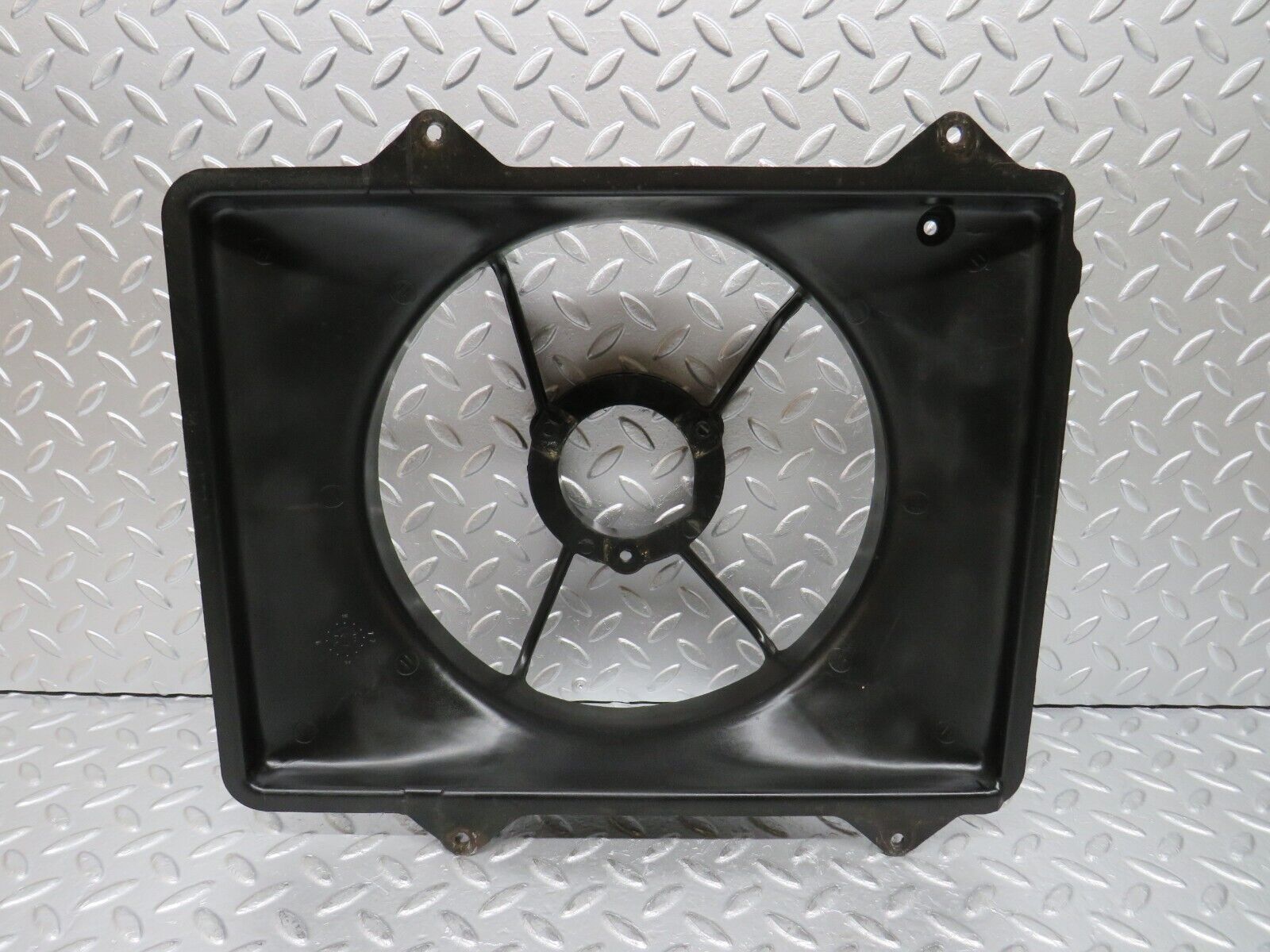 29969 Porsche 924 Radiator Fan Shroud Fan Cover 477121207