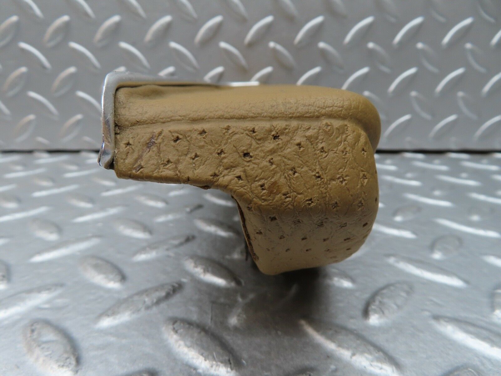 0752 Mercedes-Benz C107 350SLC Coupe Rear Left Card Panel Arm Rest Beige