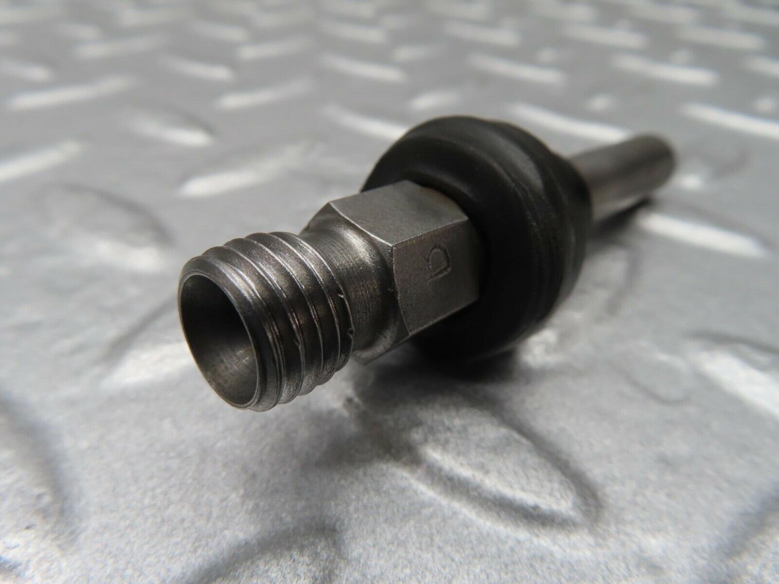 14030 Mercedes-Benz C107 280SLC Fuel Injector Bosch 0437502010