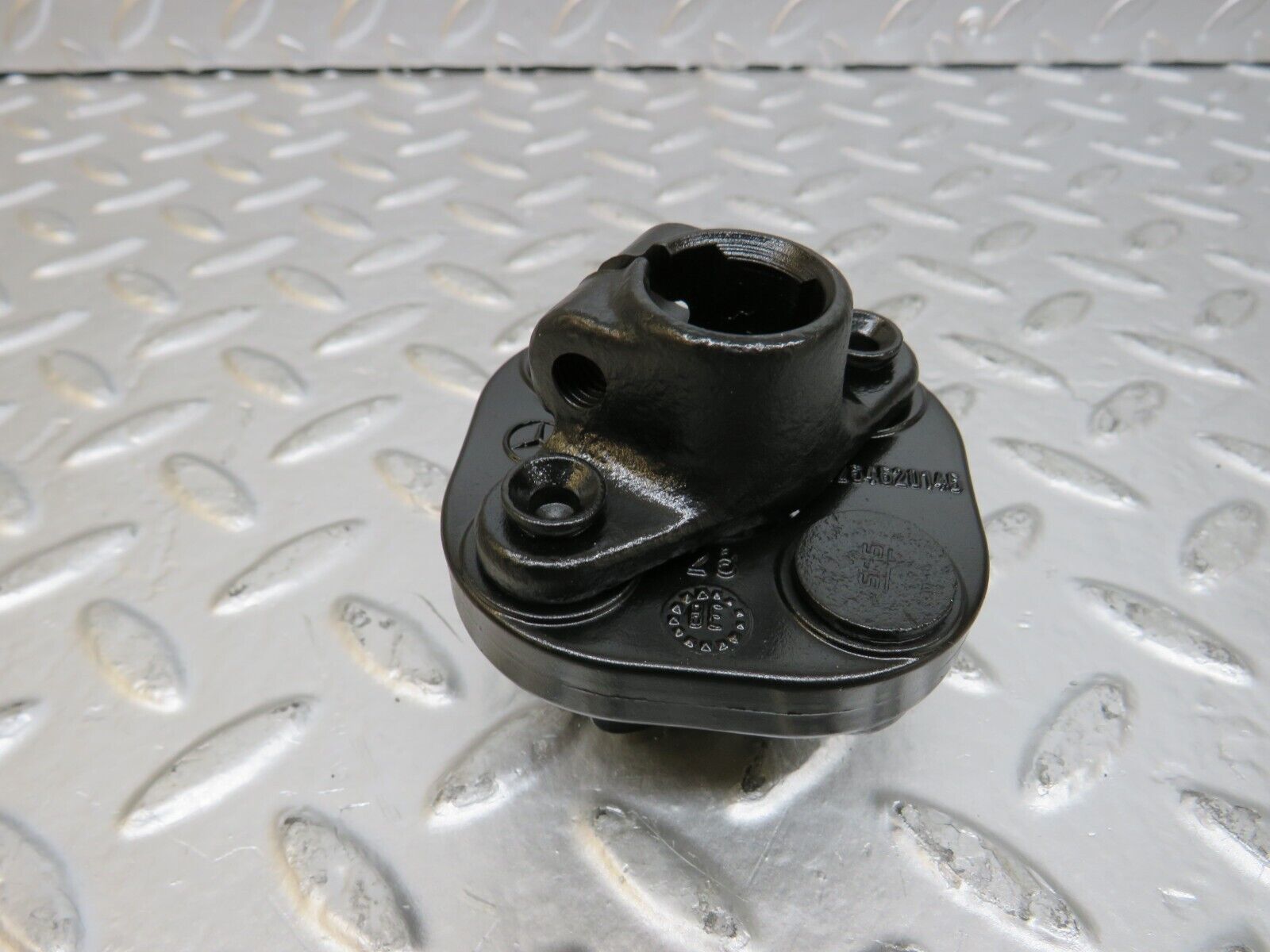 25430 Mercedes-Benz W123 200 Steering Column Lower Shaft Connector 1264620146