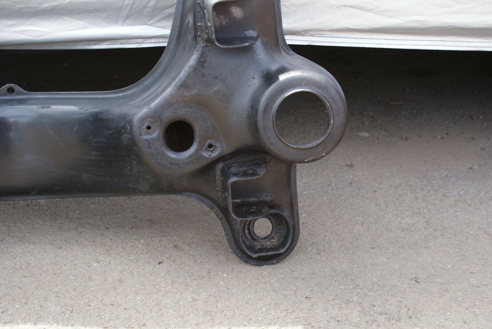 3173 Mercedes-Benz W115 220D Front Subframe Engine Carrier Cradle