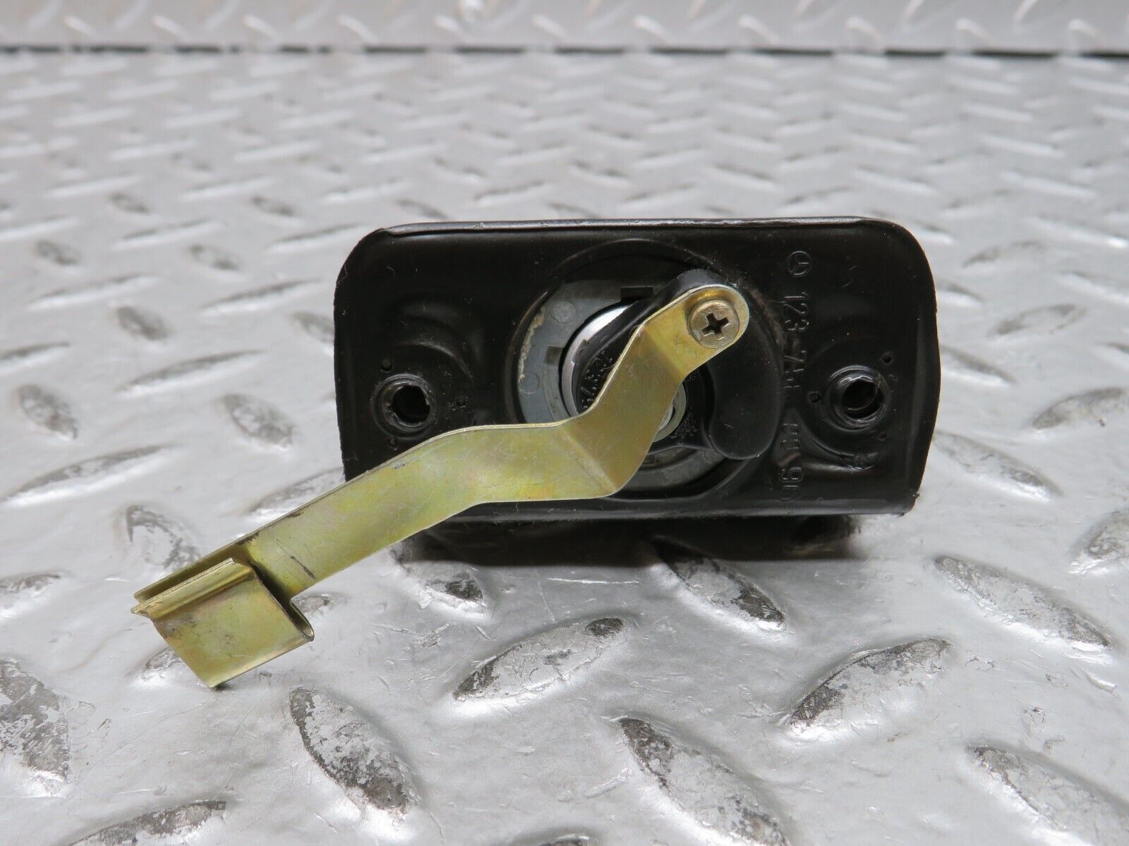 28892 Mercedes-Benz W123 230E Trunk Lock No Key 1237580096