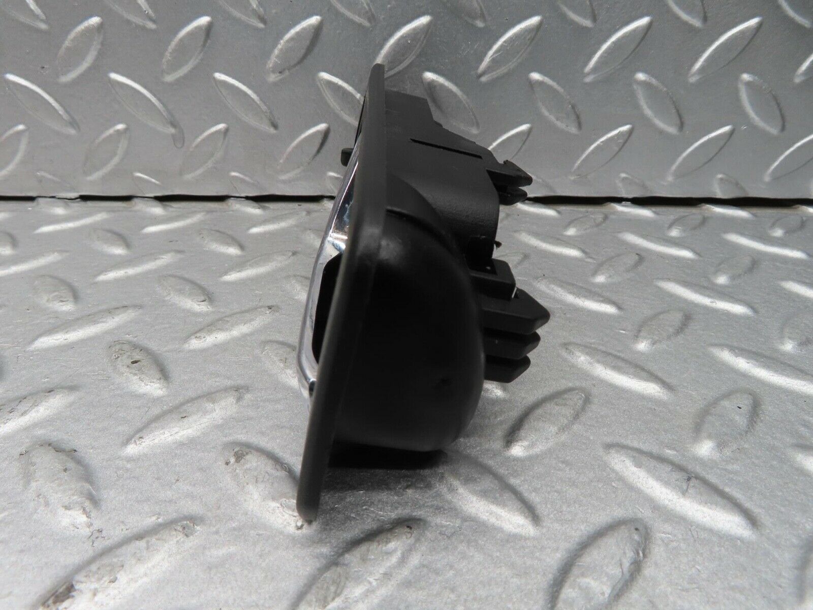 14585 Mercedes-Benz W201 190E Left Interior Door Handle 2017660164