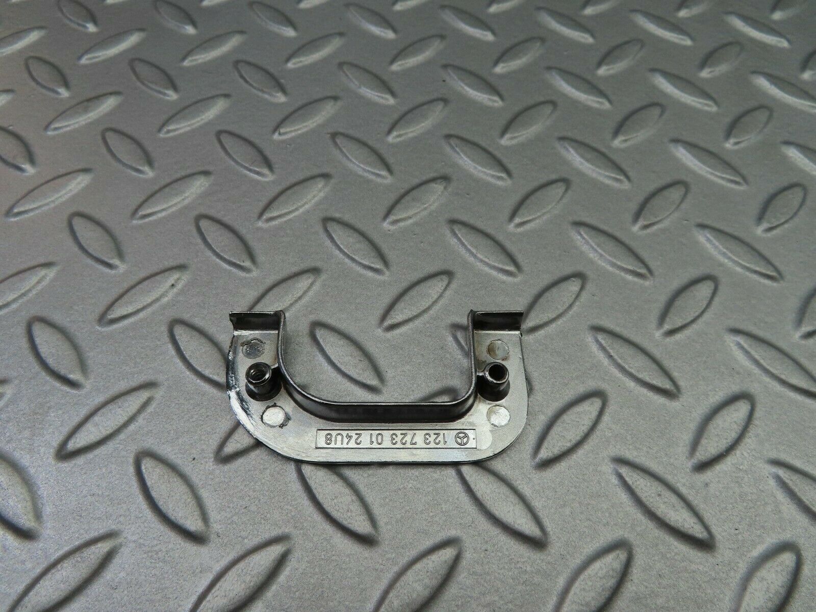 5840 Mercedes-Benz W123 200 Left Interior Chrome Door Latch Trim 1237230124