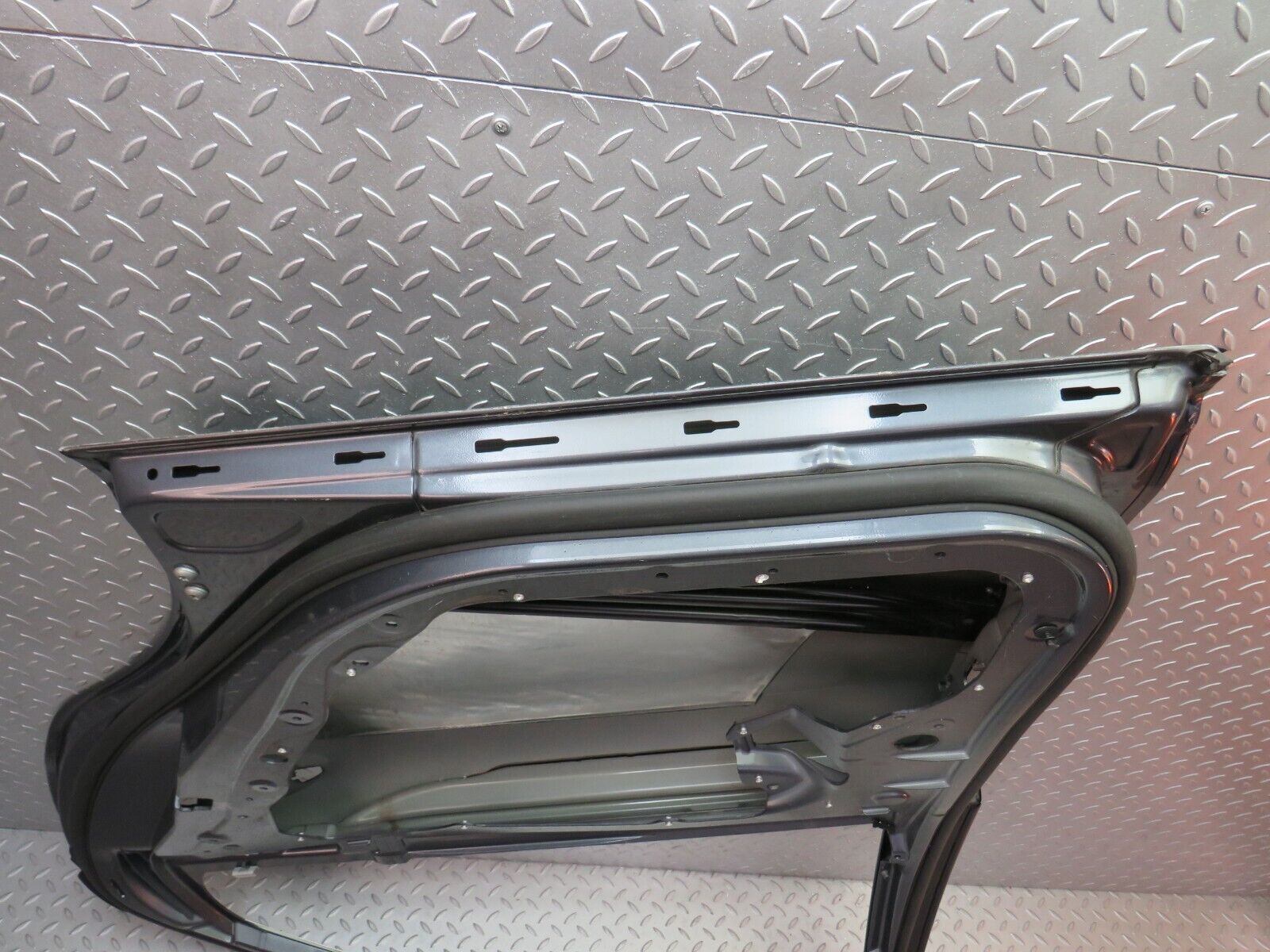 35090 Mercedes-Benz W221 Rear Right Aluminium Door