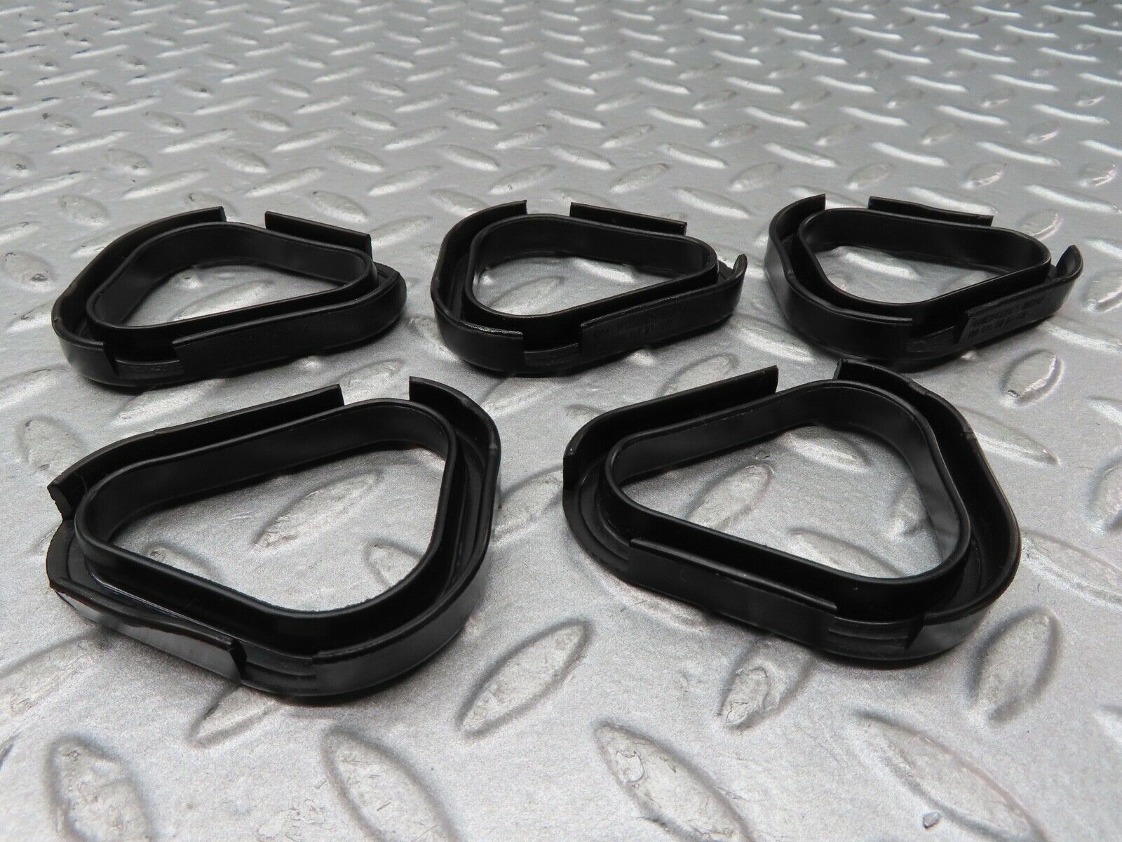 16952 Mercedes-Benz C123 280CE Coupe Valve Cover Gasket Set 1100160721