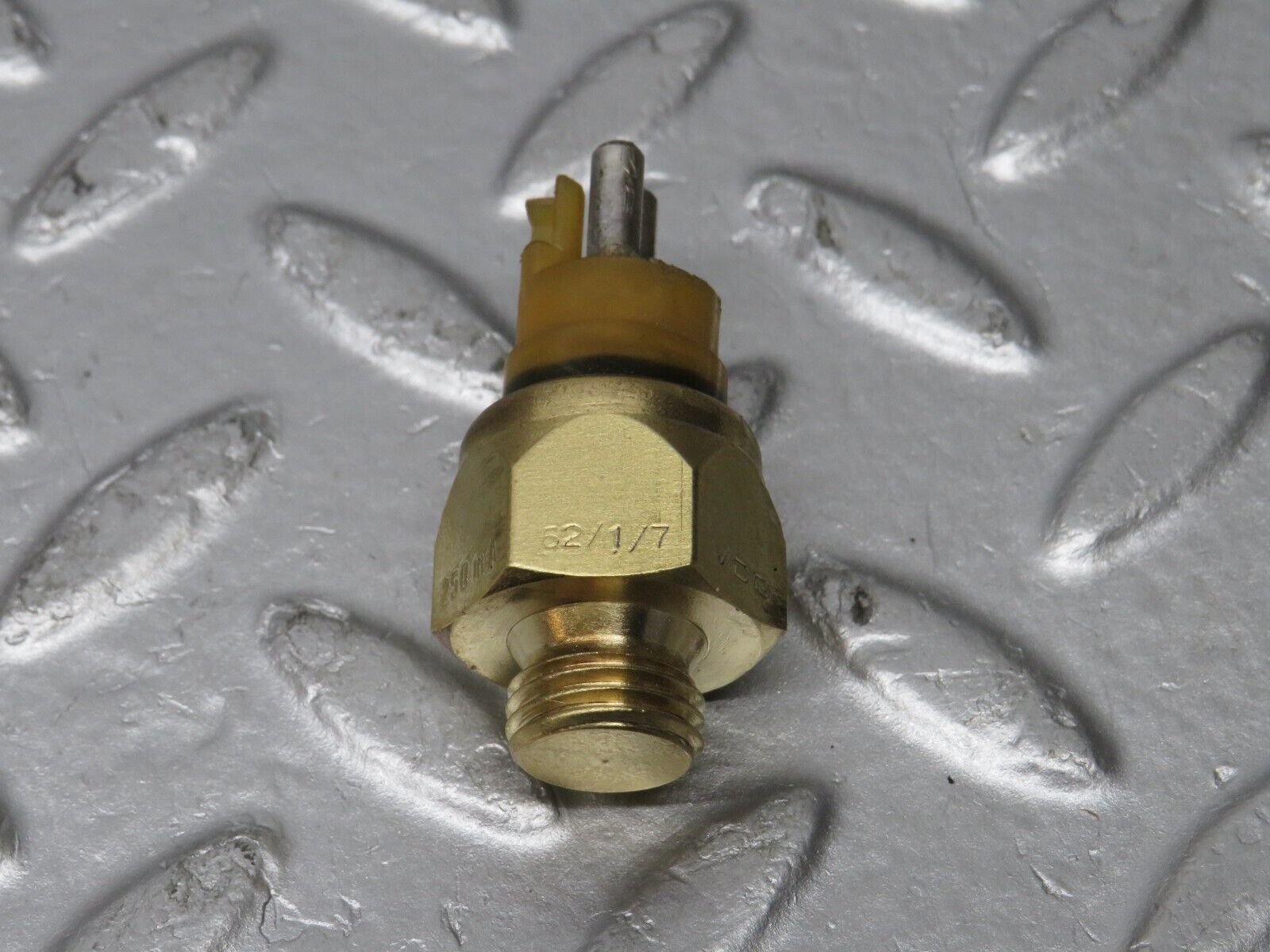 39716 Mercedes-Benz R129 320SL Coupe Coolant Sensor