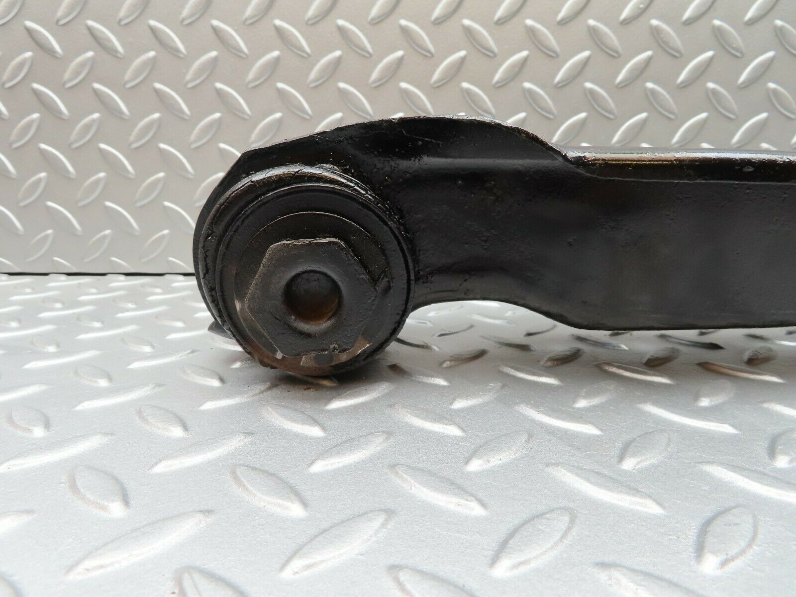 3563 Mercedes-Benz W108 280SE Rear Right Axle Spring Coil Mount