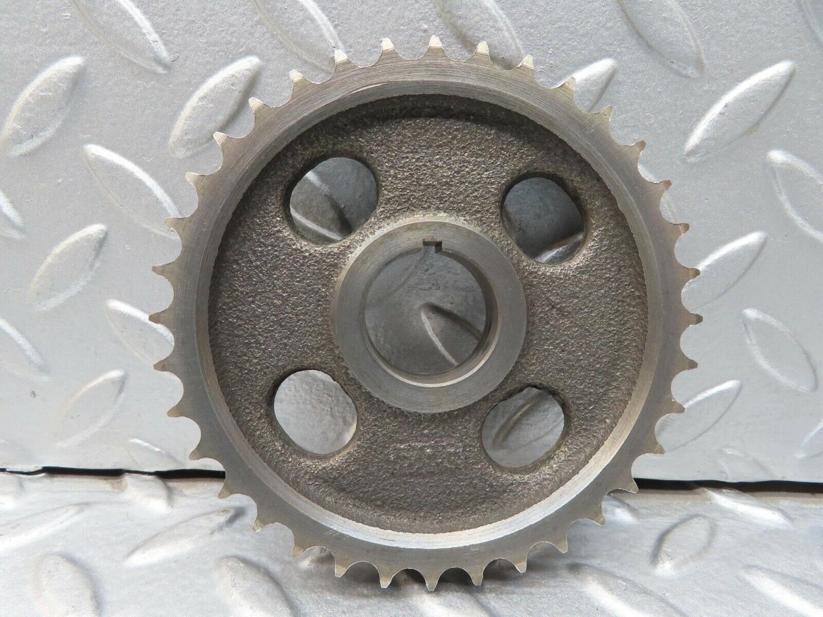 16558 Mercedes-Benz C107 350SLC Coupe Camshaft Timing Gear 1160520601