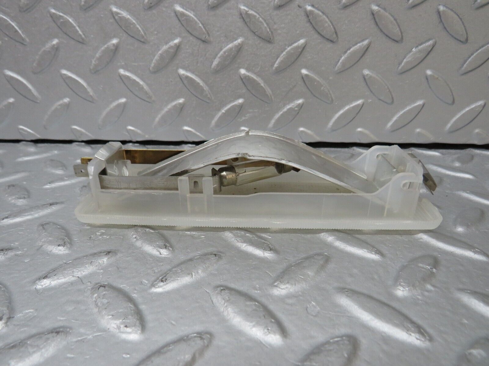 36947 Mercedes-Benz C126 420SEC Coupe Rear Dome Light 1268200101