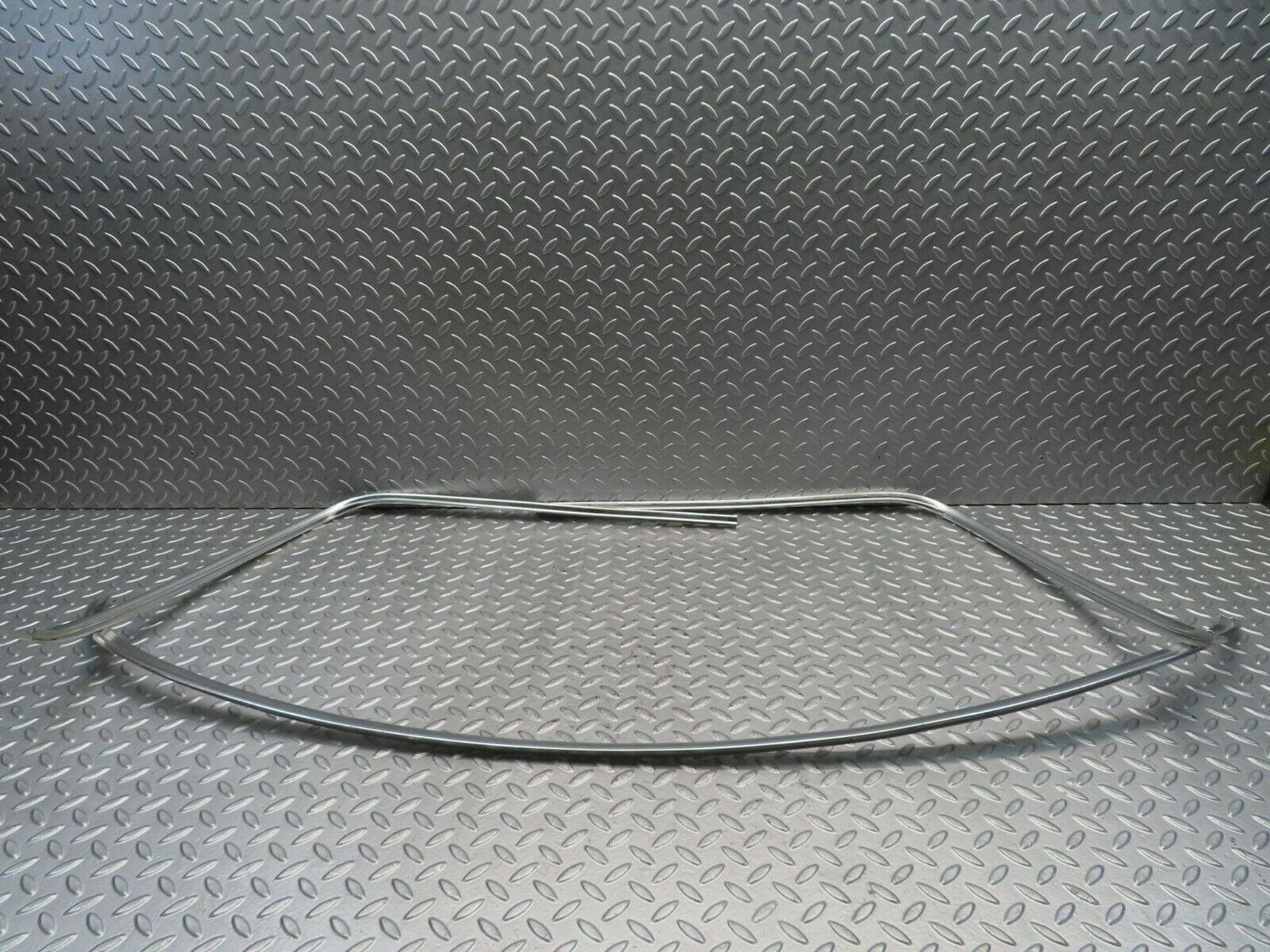11457 Mercedes-Benz C123 230CE Coupe Rear Windscreen Chrome Frame