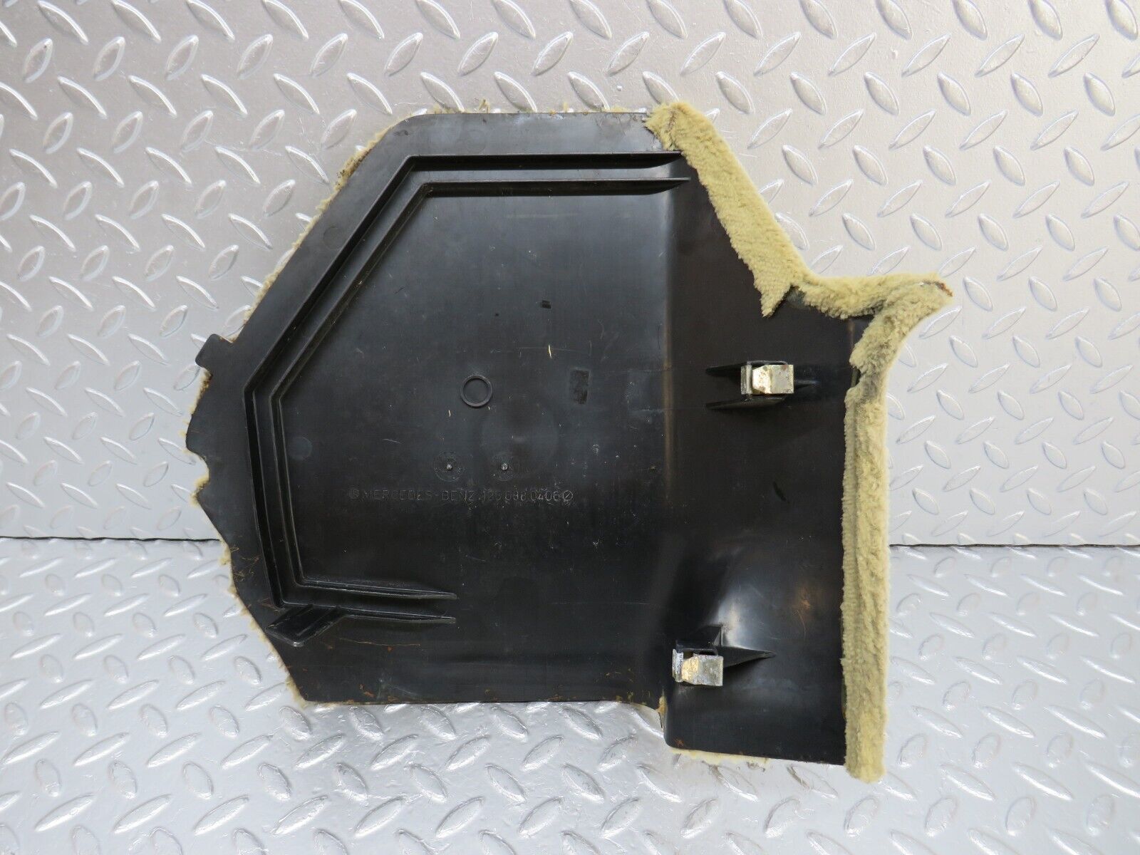 34269 Mercedes-Benz C126 380SEC Coupe Front Right Kick Panel 1266880406