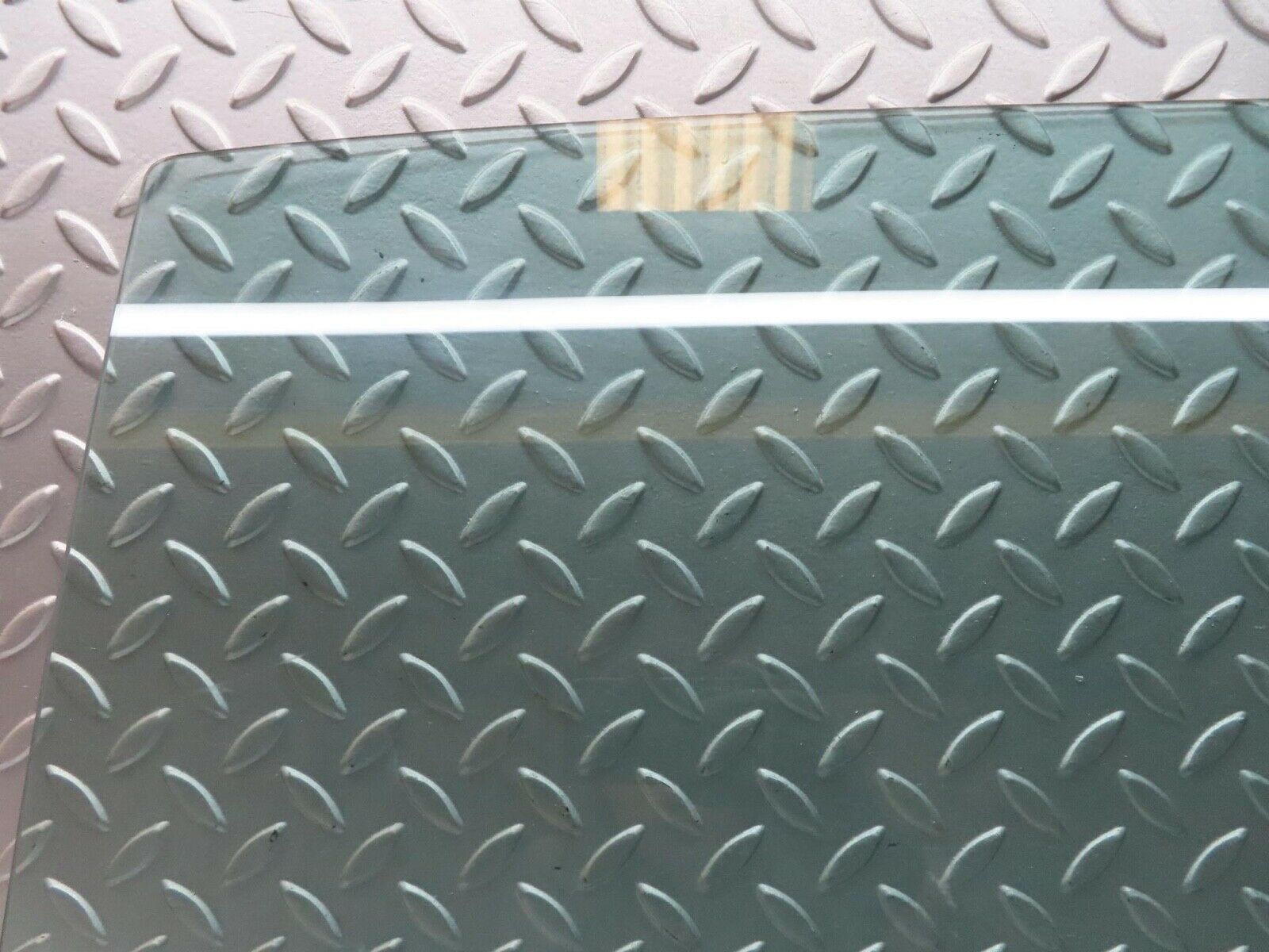 12911 Mercedes-Benz W123 200 Rear Right Door Window Glass