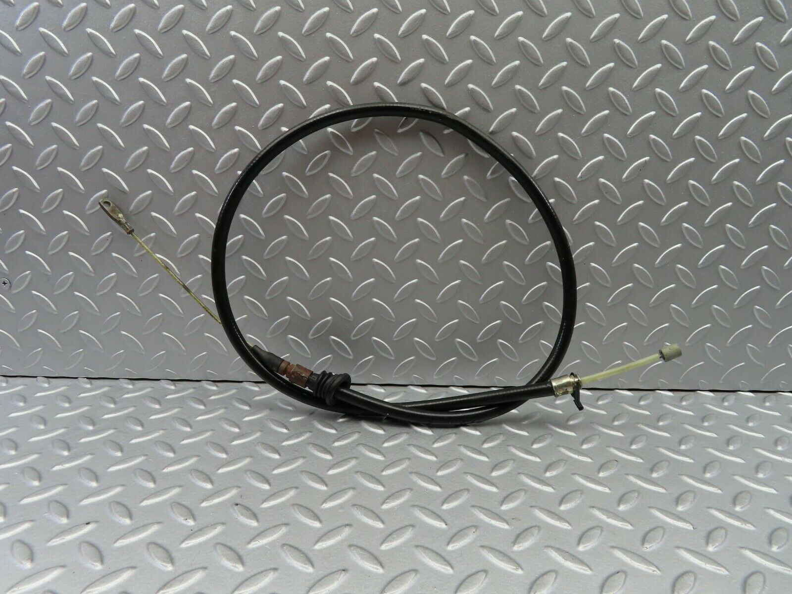 5922 Mercedes-Benz W123 200 Handbrake Cable