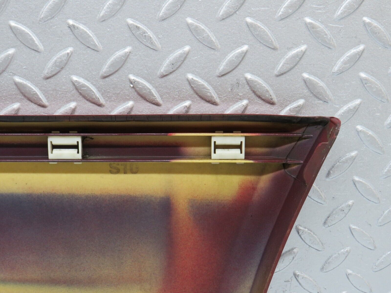 38693 Mercedes-Benz W201 190E 2.6L Front Left Fender Wing Moulding Trim 2016905340