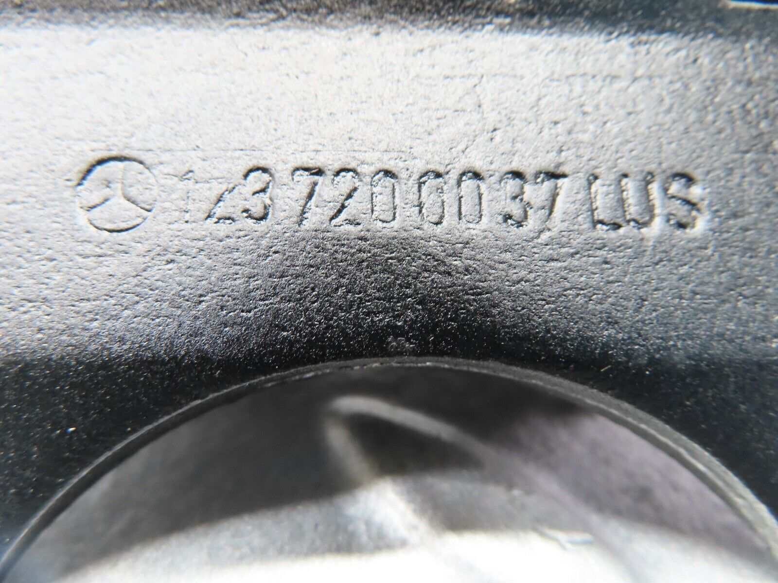 17007 Mercedes-Benz C123 280CE Coupe Door Hinges Pair 1237200037