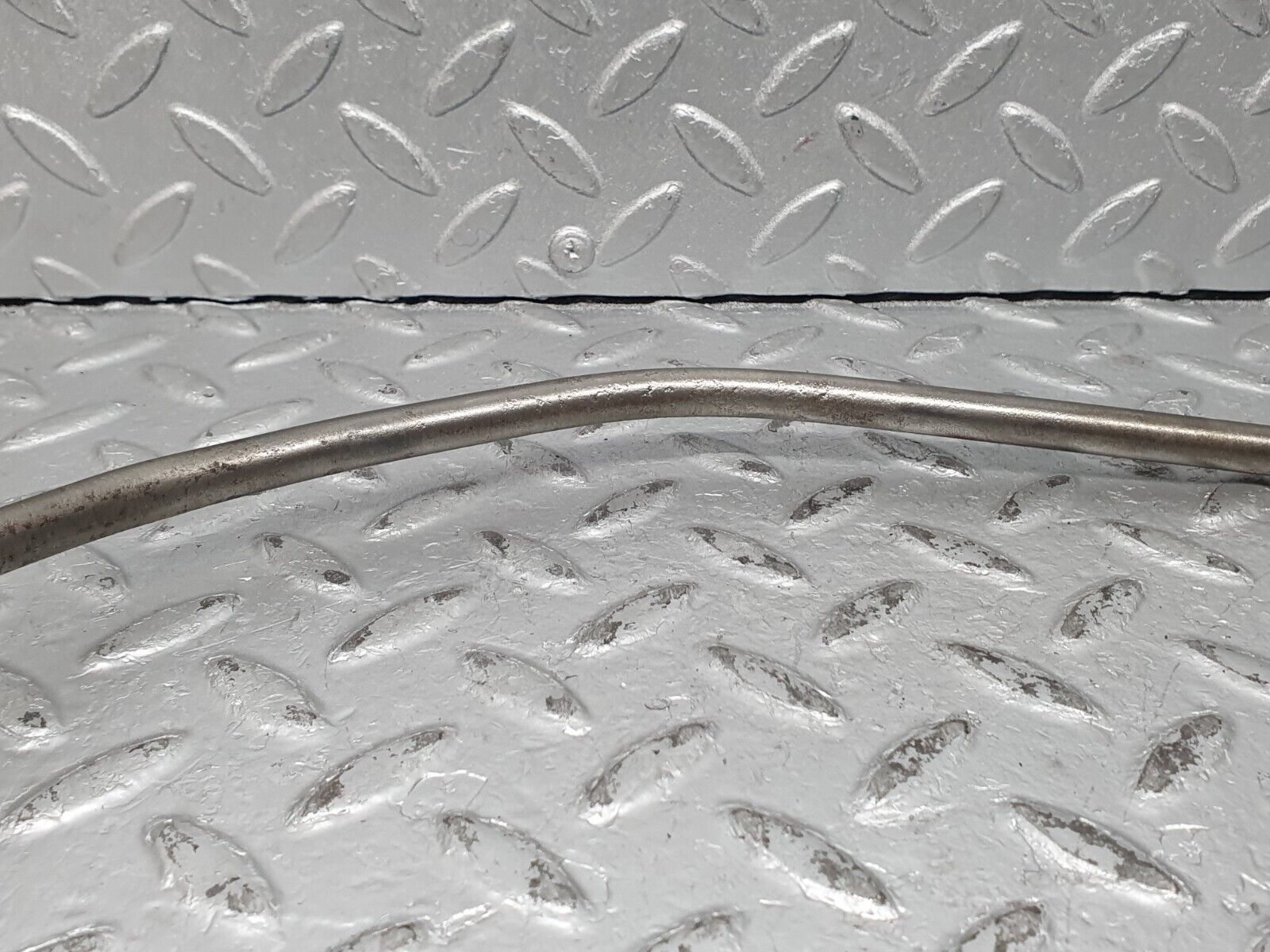 41197 Mercedes-Benz W126 300SE Gearbox Oil Pipe Line