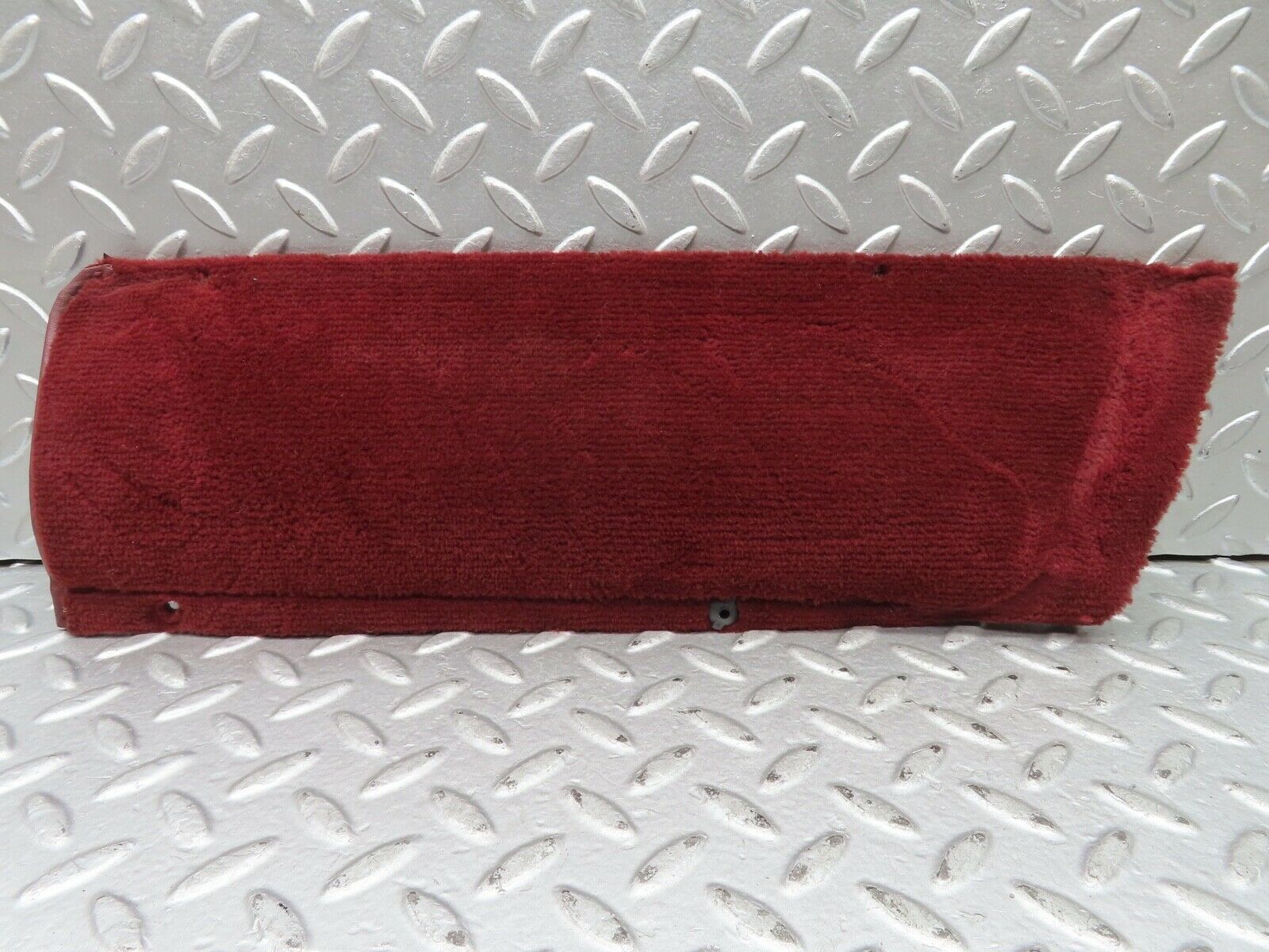 21600 Mercedes-Benz W126 300SE Front Right Door Sill Carpet Burgundy Red