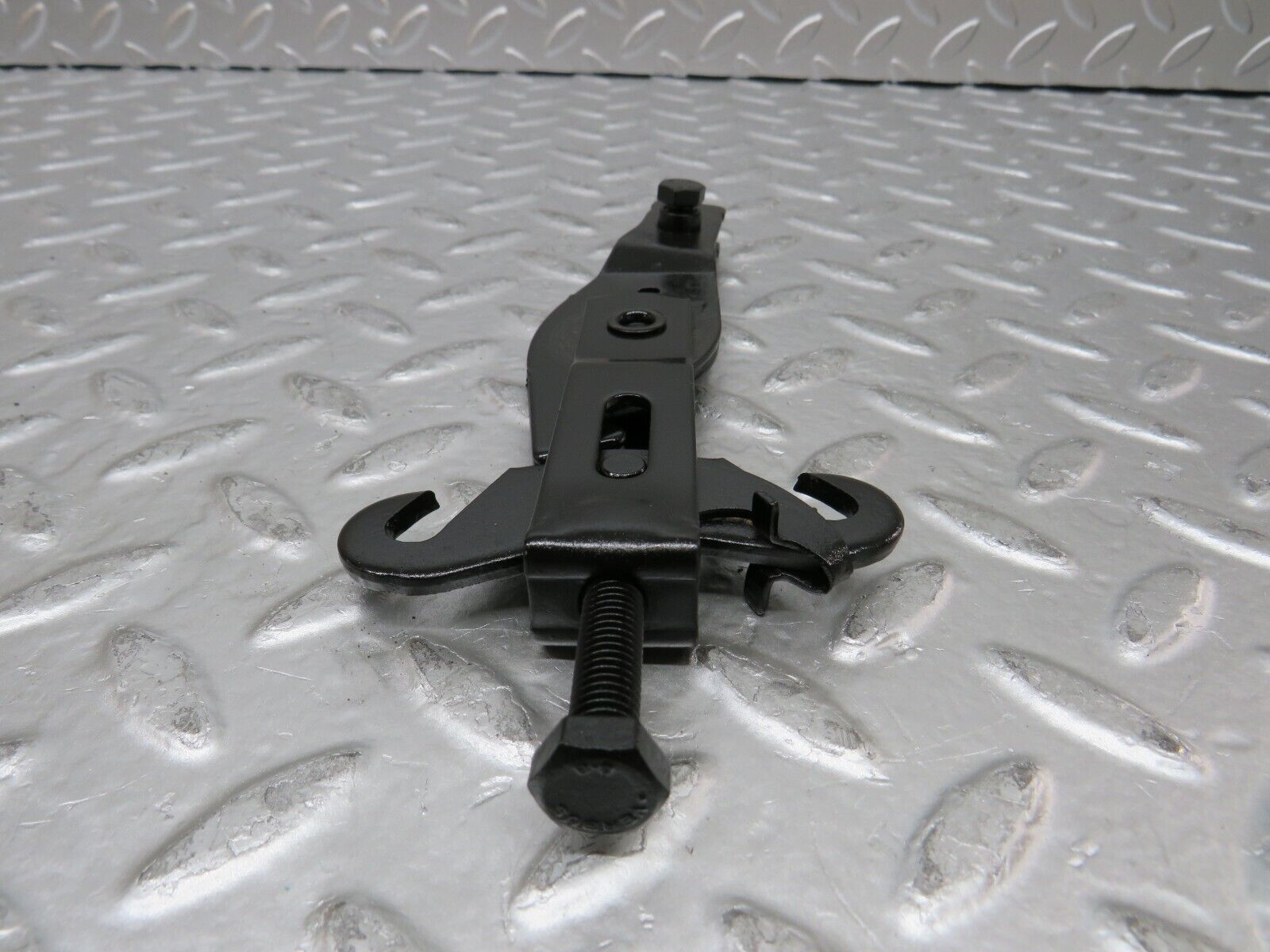 26735 Mercedes-Benz C124 220CE Coupe Handbrake Adjusting Handbrake Regulator