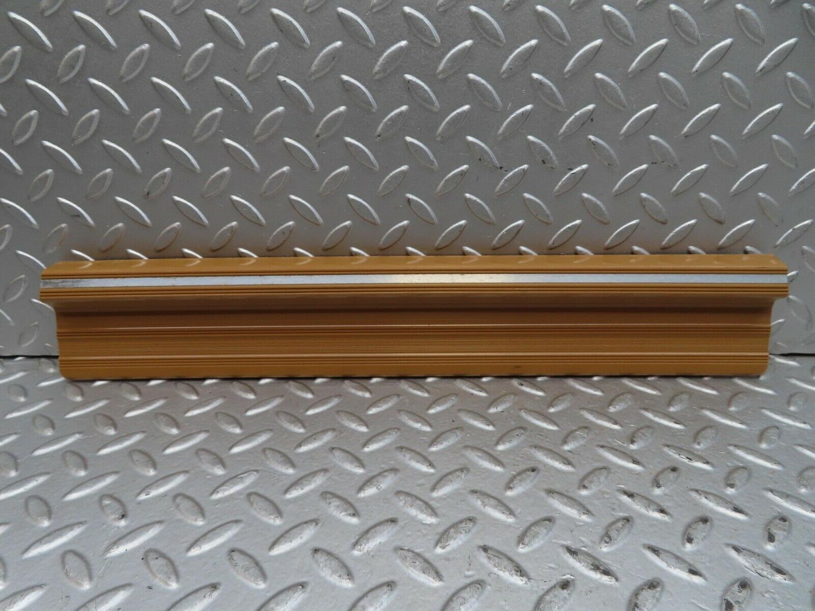 15854 Mercedes-Benz W123 280E Rear Right Door Sill Trim Beige