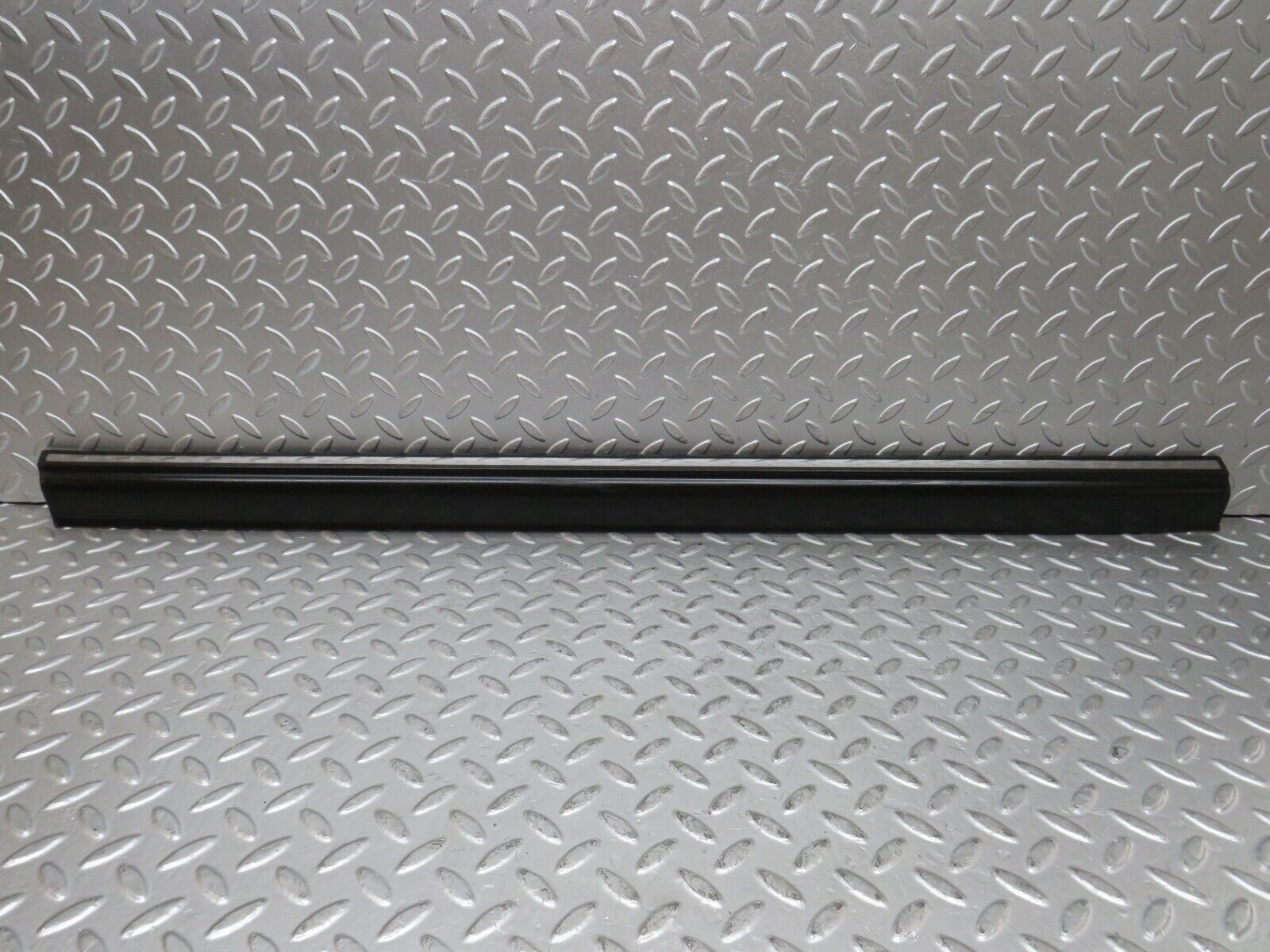 27113 Mercedes-Benz W123 280E Front Left Door Lower Moulding Trim