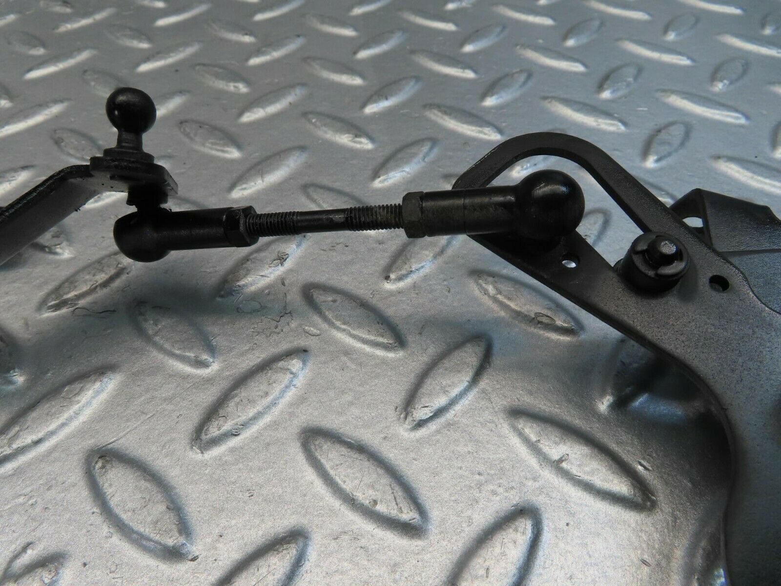 11481 Mercedes-Benz C123 230CE Coupe Throttle Linkage