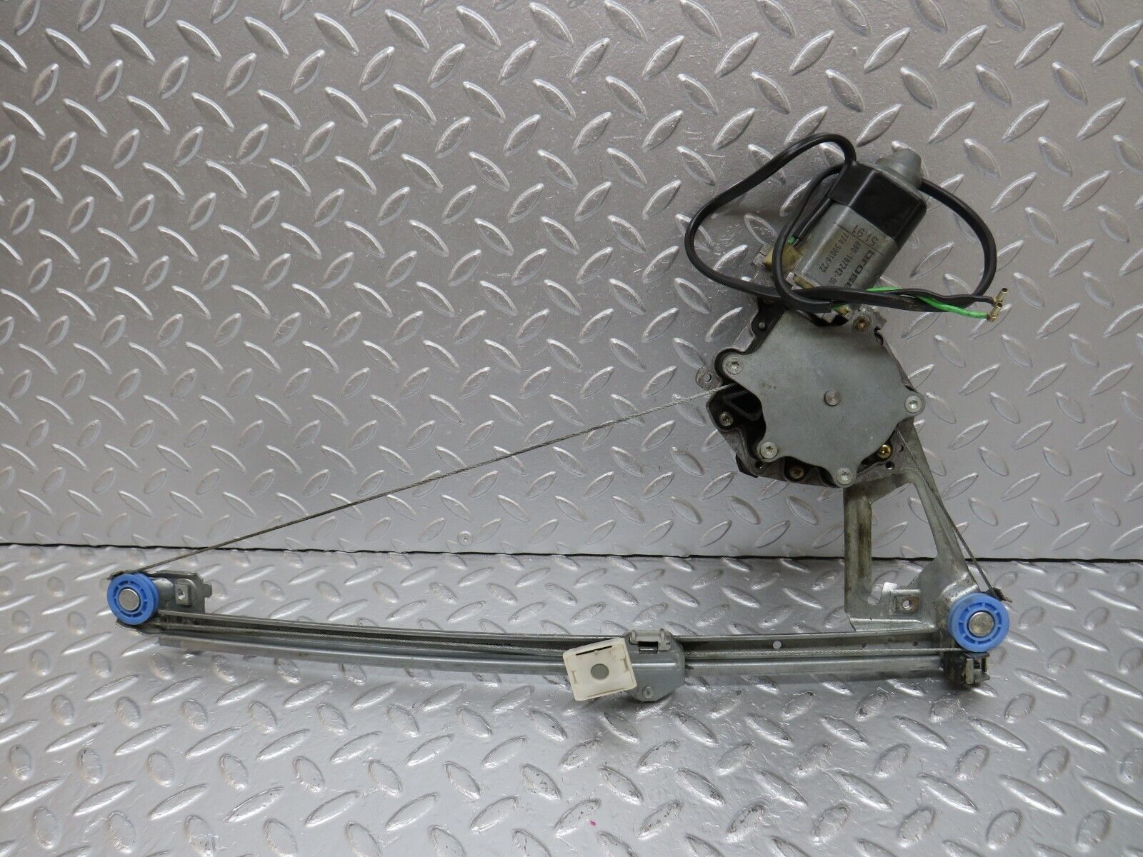 34172 Mercedes-Benz W124 260E Rear Right Power Window Regulator With Motor 774.30016/22