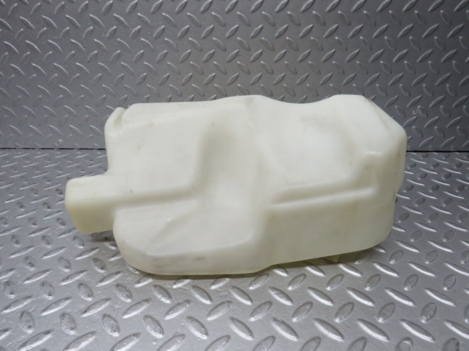 36941 Mercedes-Benz C126 420SEC Coupe Windscreen Washer Fluid Reservoir 1268690620 1248690072