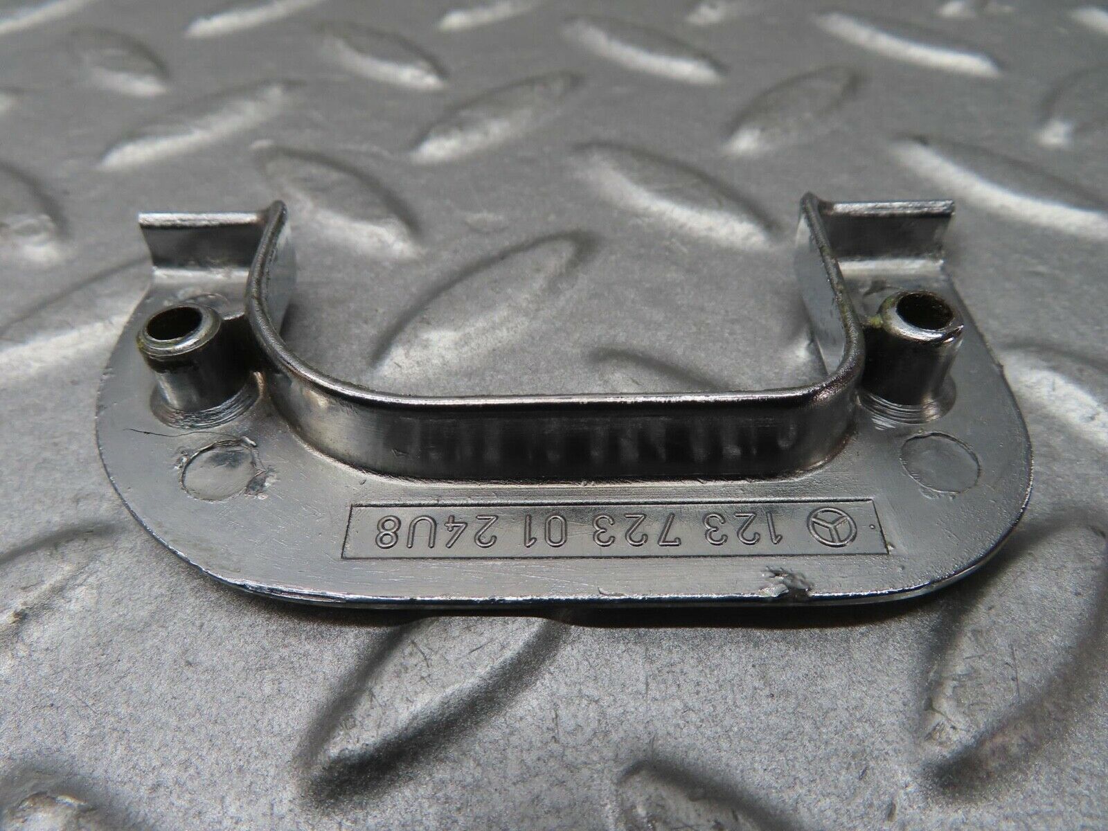 13554 Mercedes-Benz W123 200 Left Interior Chrome Door Latch Trim 1237230124