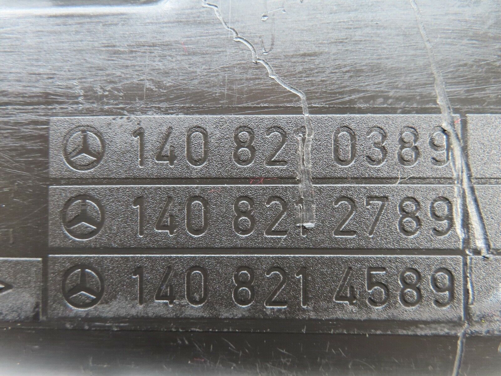 19322 Mercedes-Benz C140 CL420 Coupe Engine Bay Cable Channel 1408214589