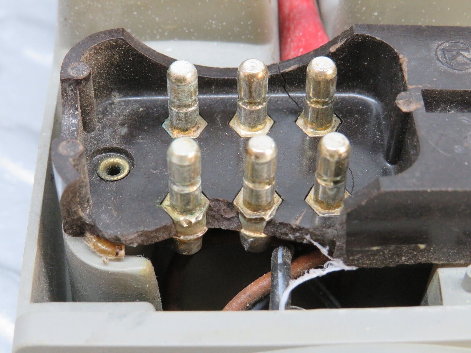 37446 Mercedes-Benz W109 300SEL Tail Light Bulb Holder Left Side 1088260751