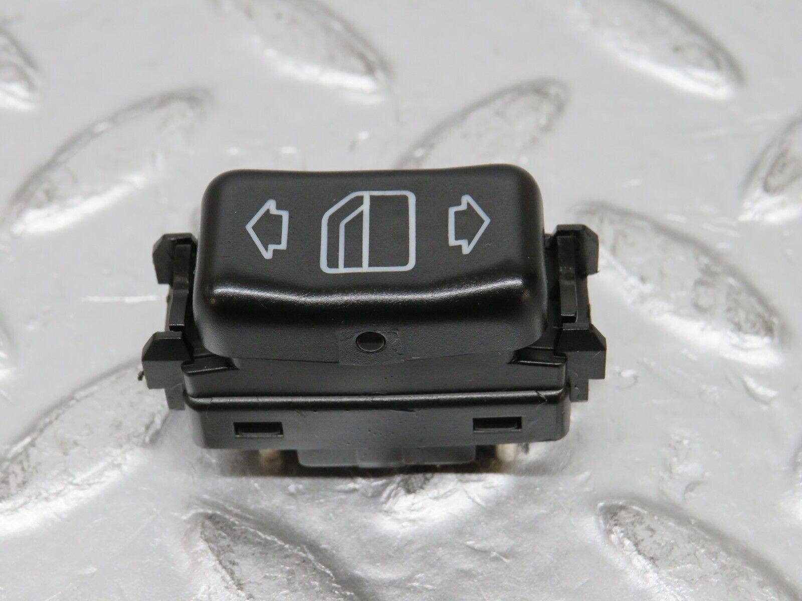 32467 Mercedes-Benz S124 300TE Wagon Electric Window Switch Right 1248204710