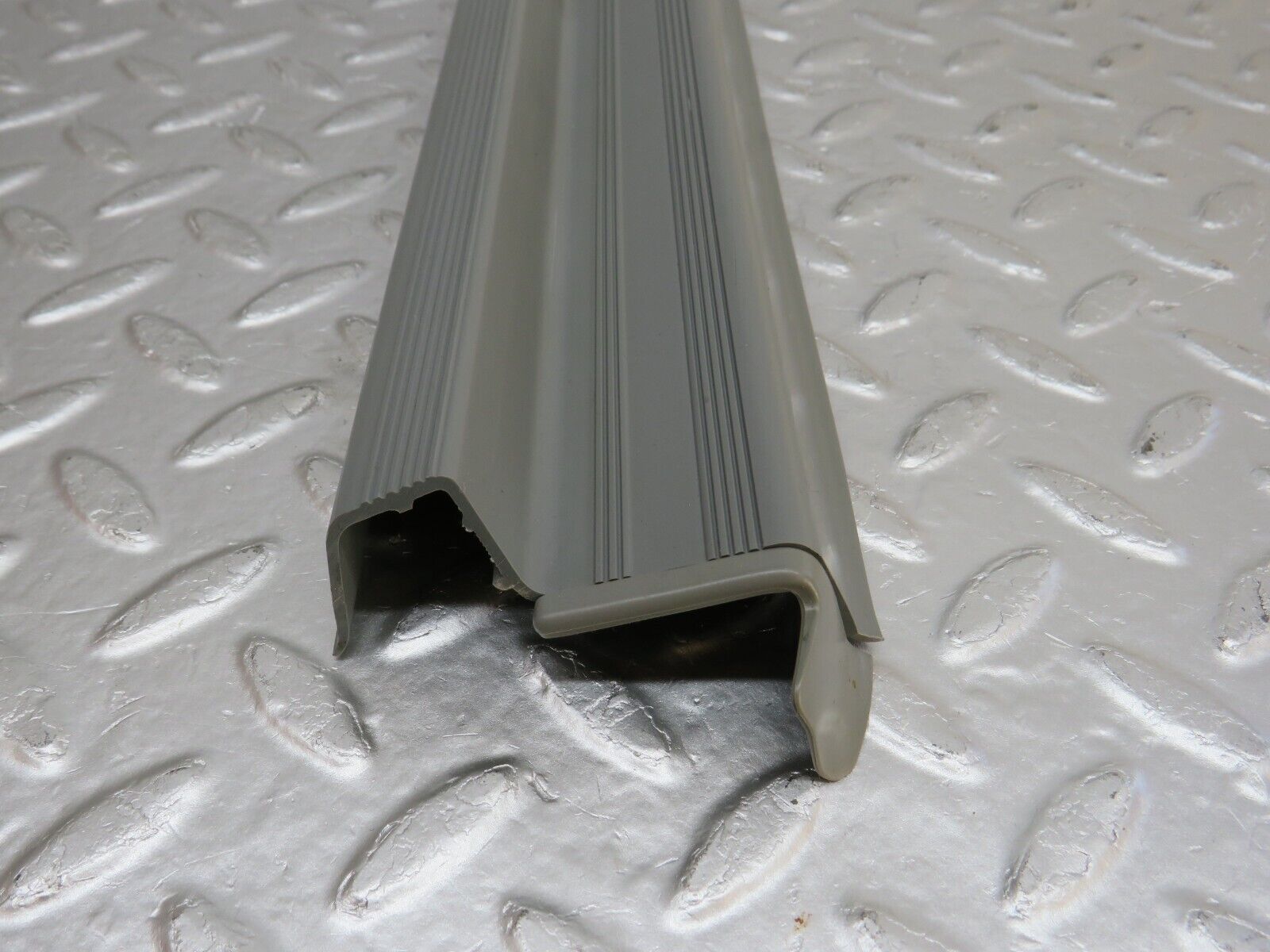 33588 Mercedes-Benz W201 190E 2.0L Rear Left Door Sill Trim Grey