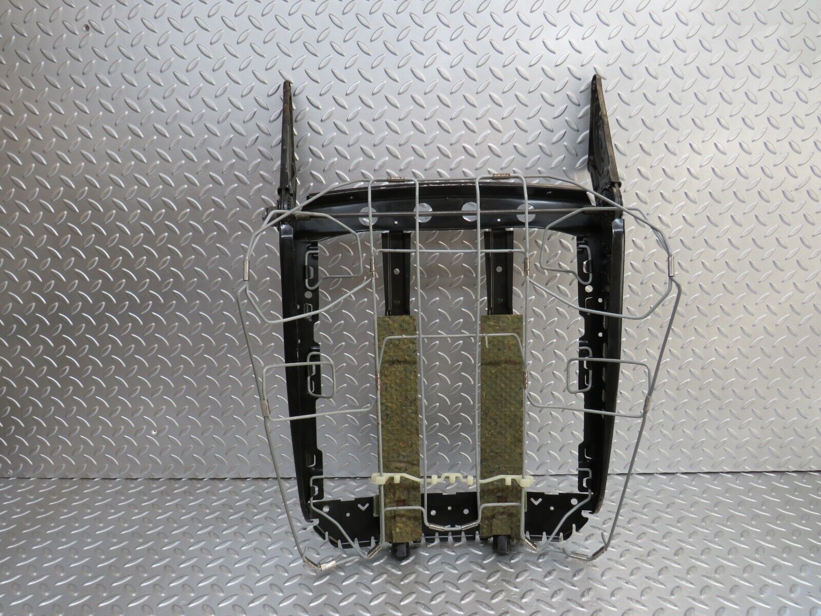 25395 Mercedes-Benz W201 190D Front Right Seat Backrest 11003340