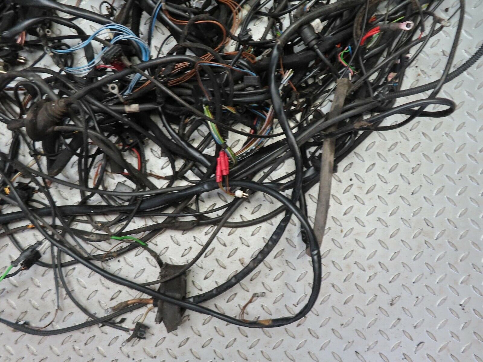 16513 Mercedes-Benz W124 260E Engine Chassis Body Wire Wiring Harness